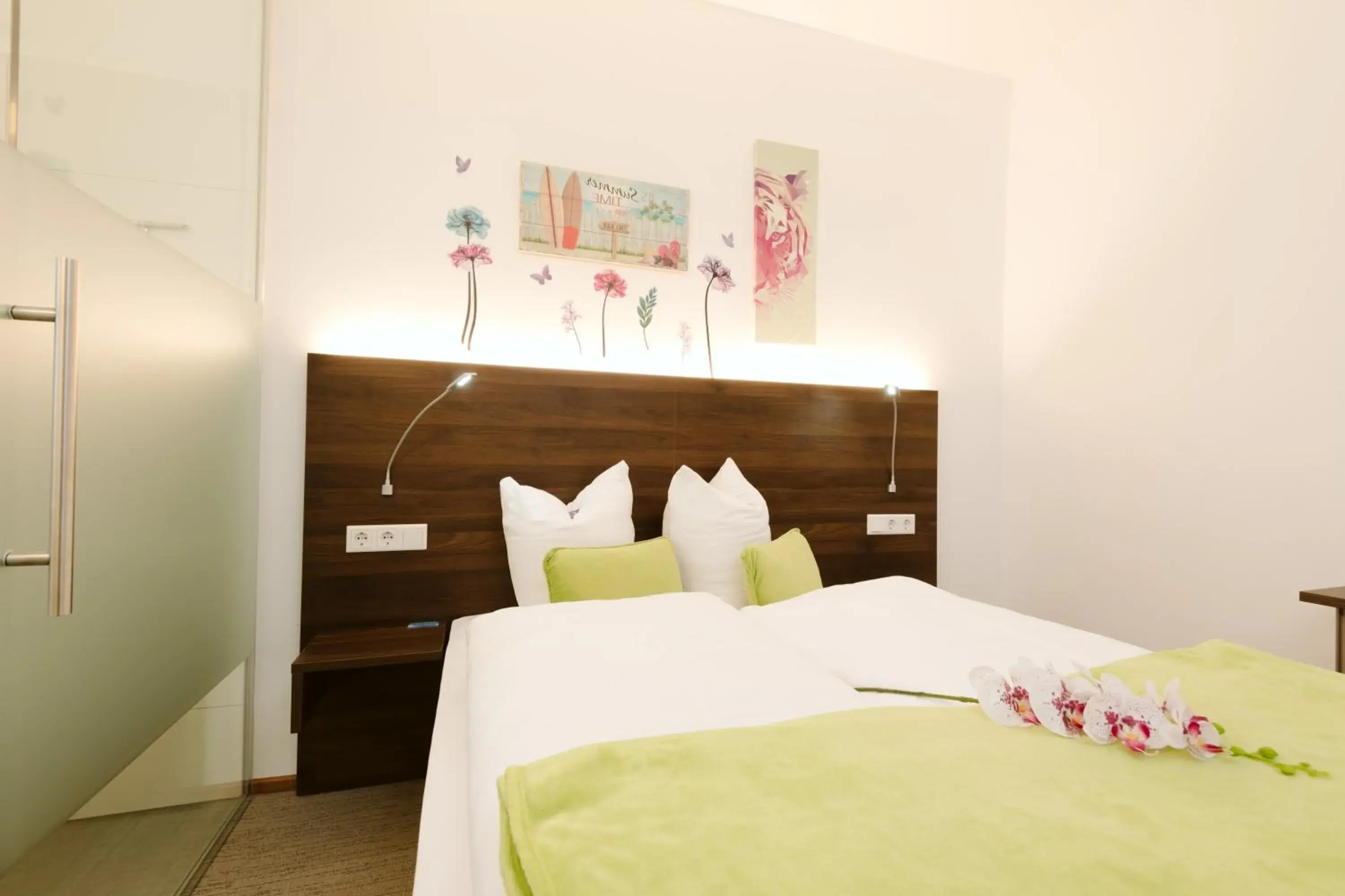 Small Double Room - single occupancy in Velden24 - create your own stay Small Double Room - single occupancy in Velden24 - create your own stay