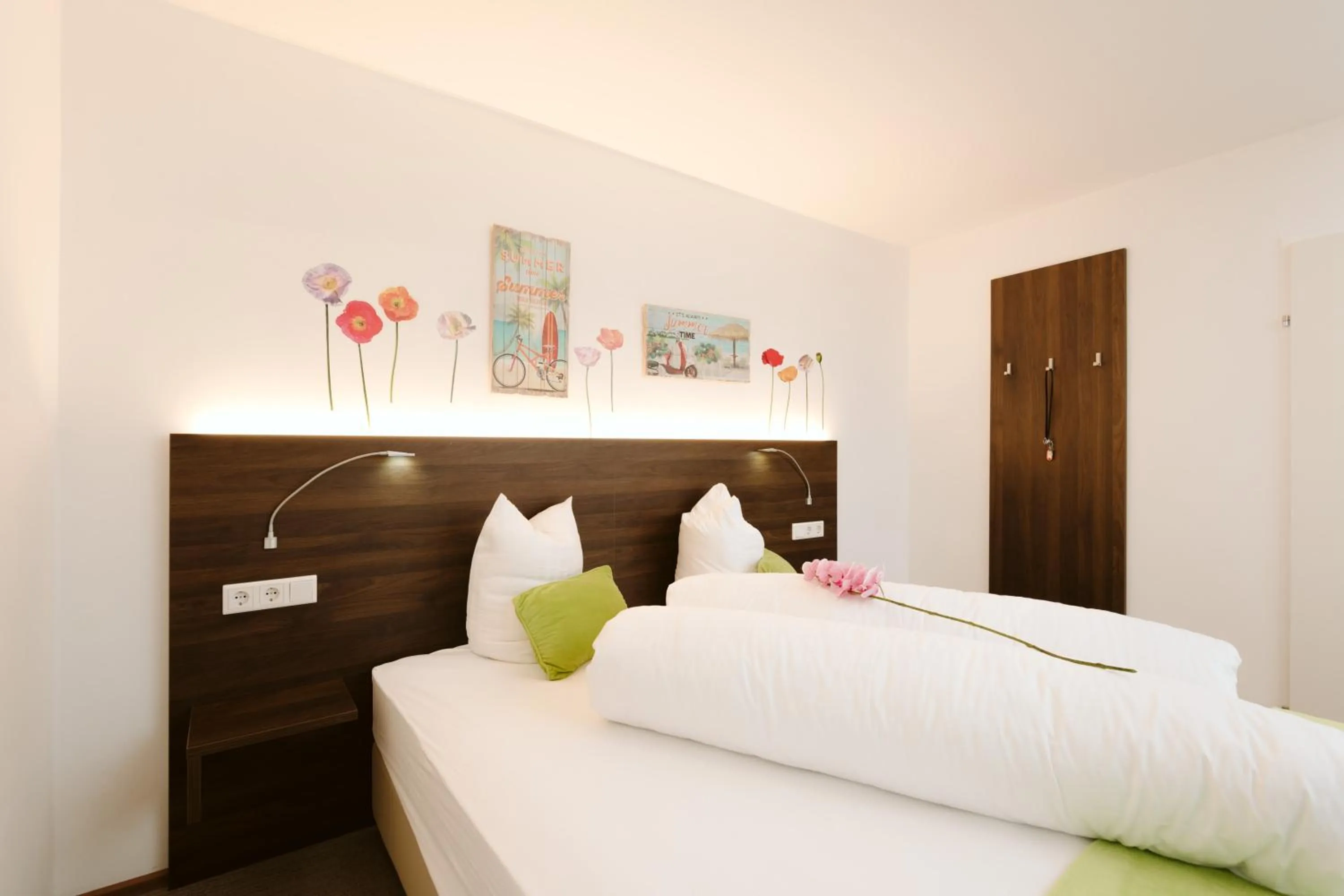 Photo of the whole room, Bed in Velden24 - create your own stay