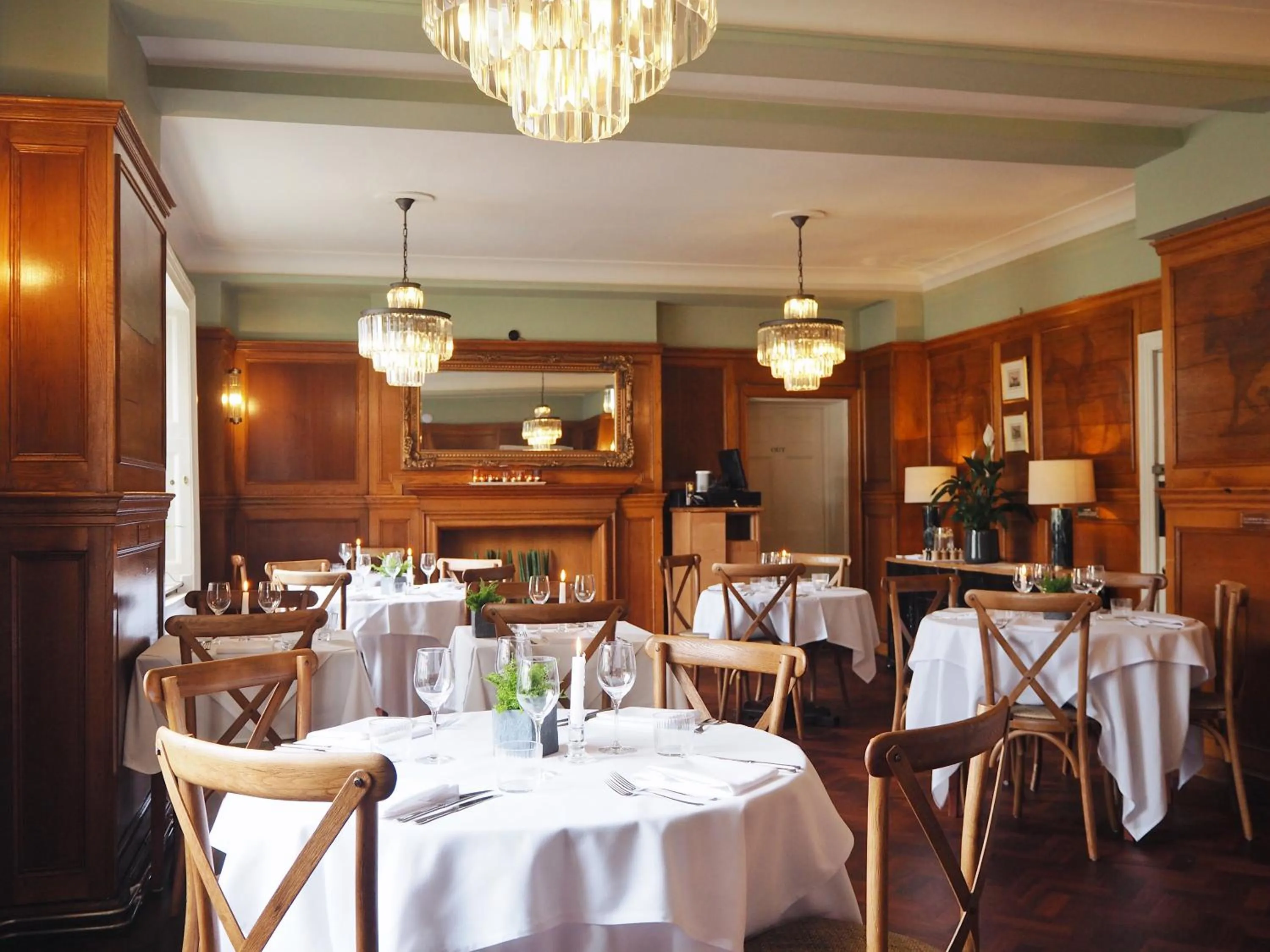 Restaurant/places to eat in The Grosvenor Stockbridge