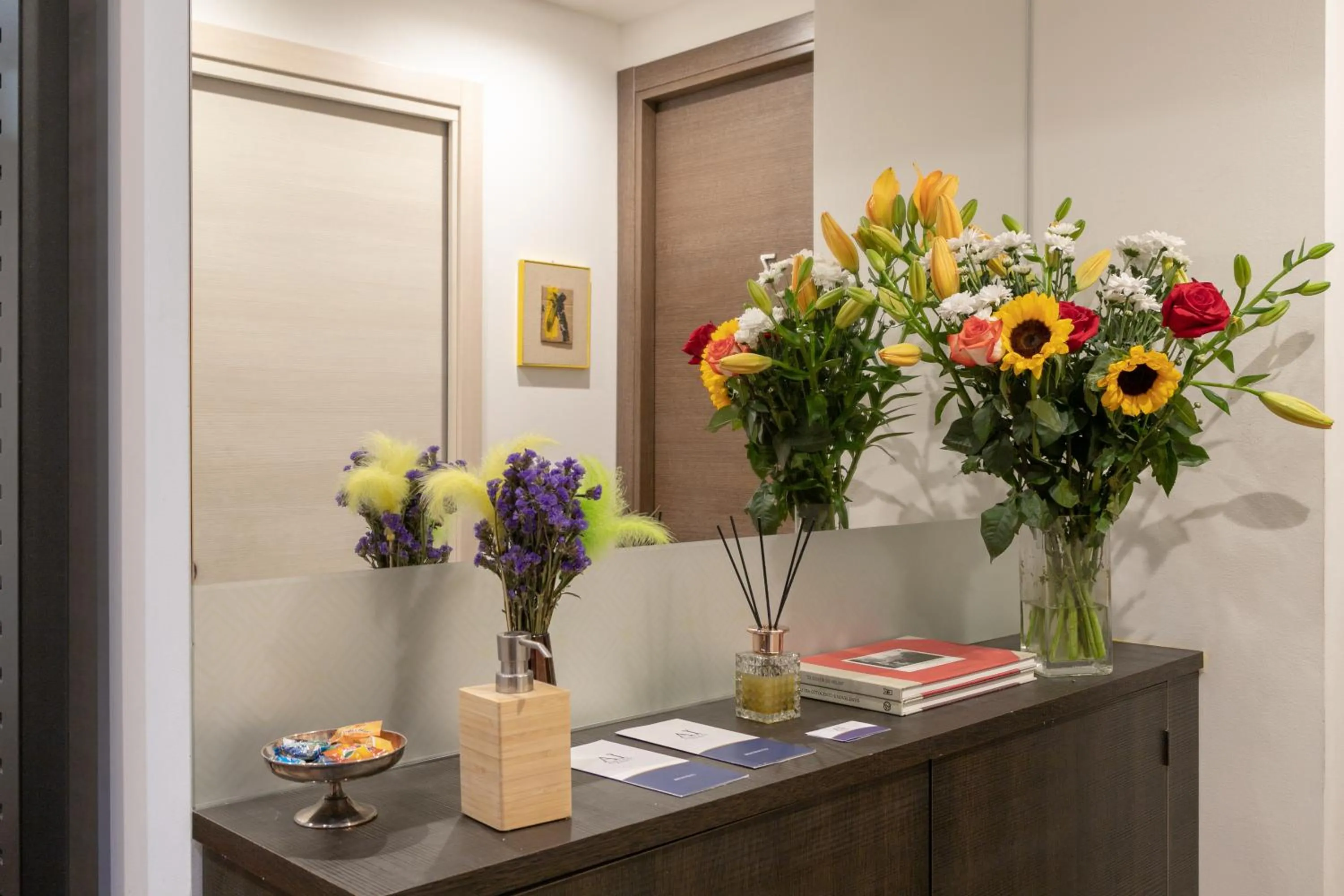 Decorative detail in AH - Fashion District