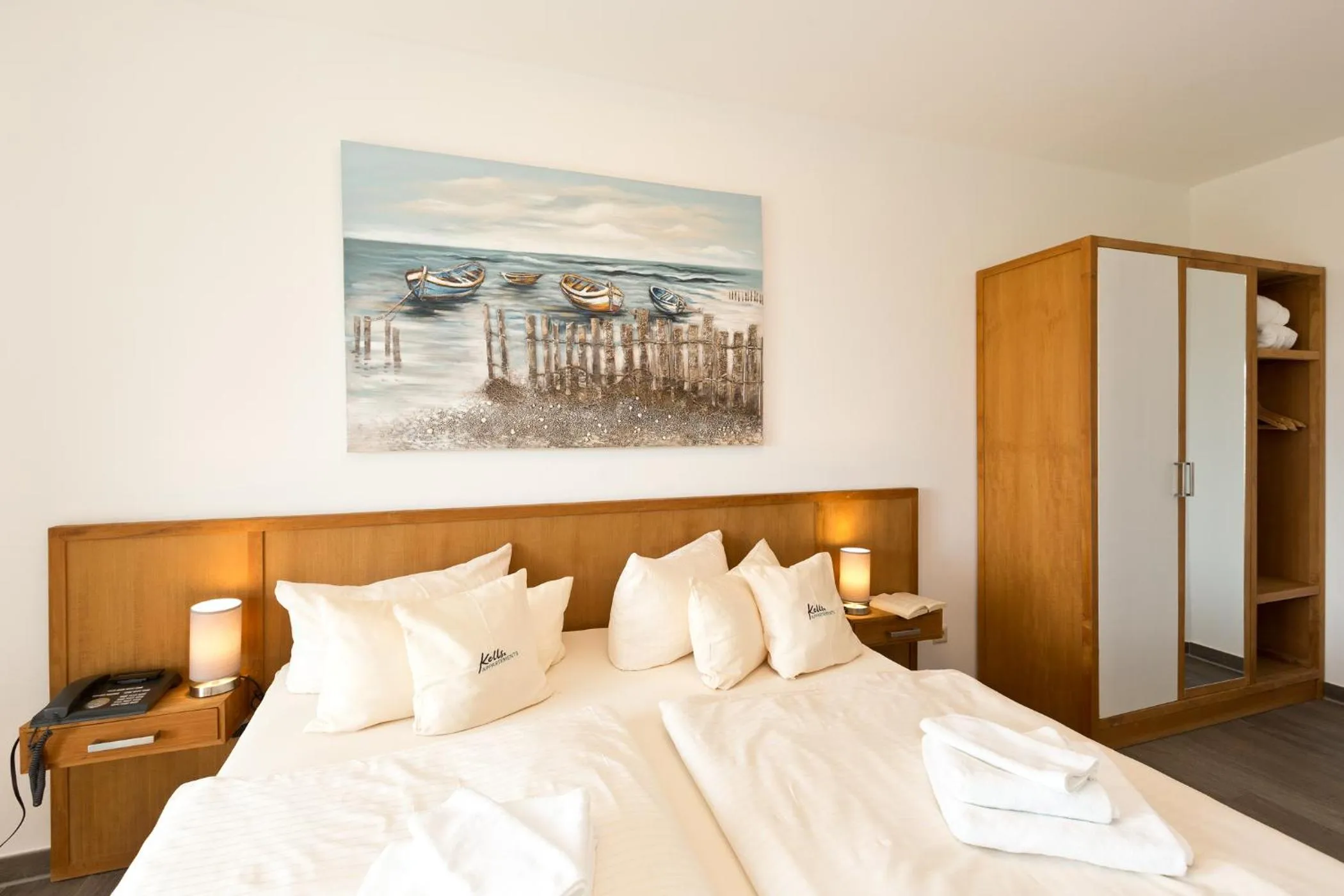 Bedroom, Bed in Kells Appartements