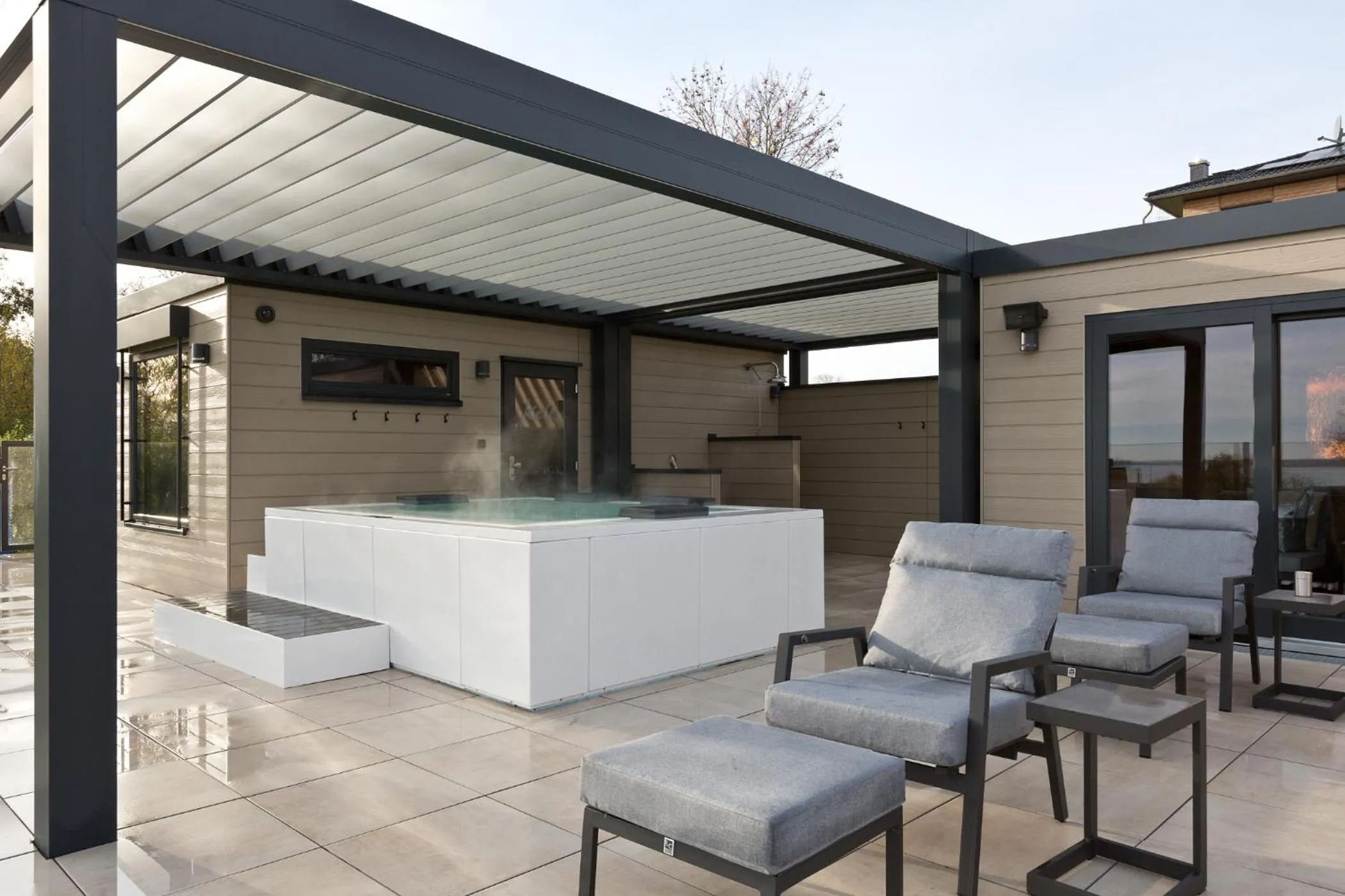 Hot Tub in Kells Appartements