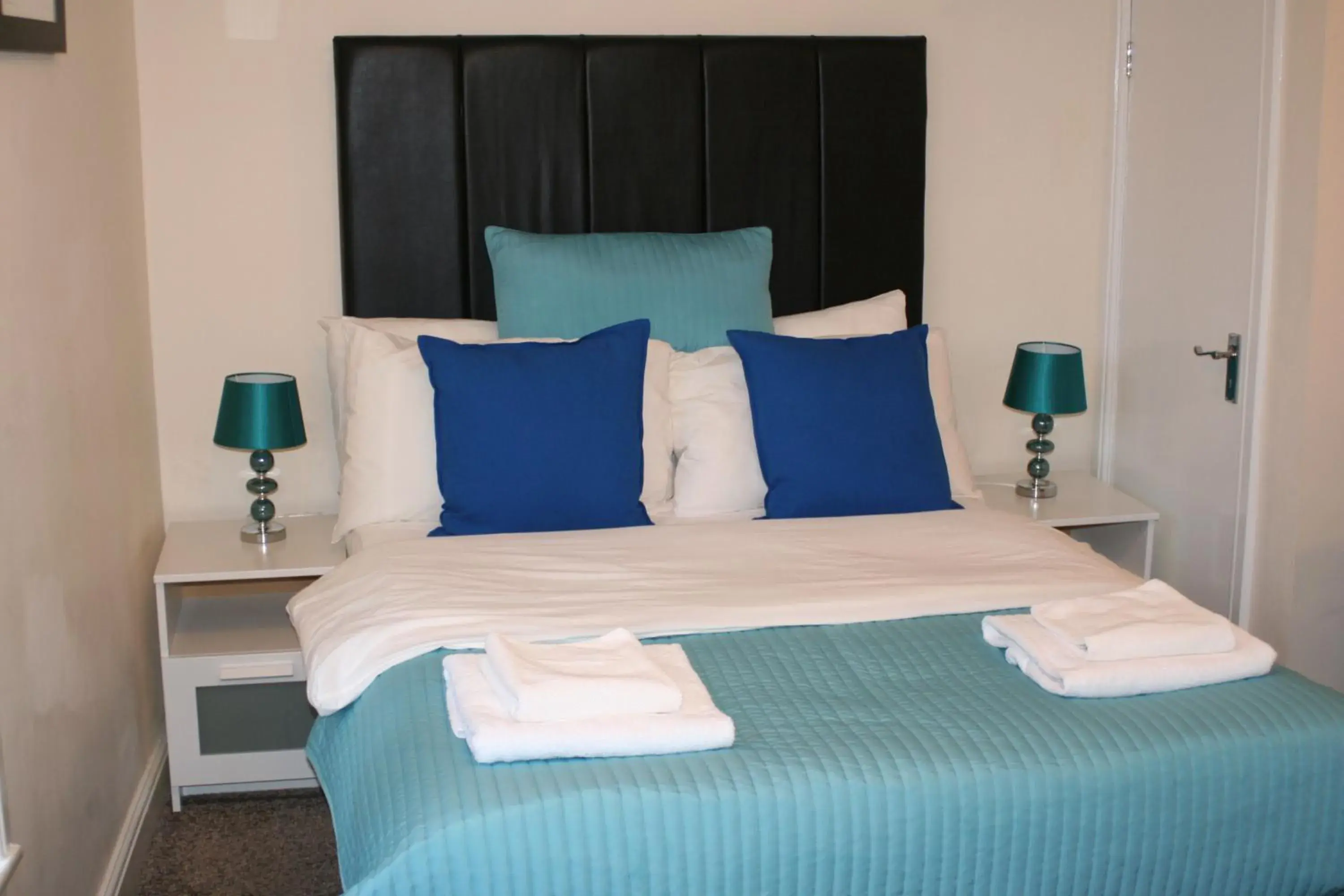 ABBEY HOLIDAY ACCOMMODATiON ABBEY HOLIDAY ACCOMMODATiON