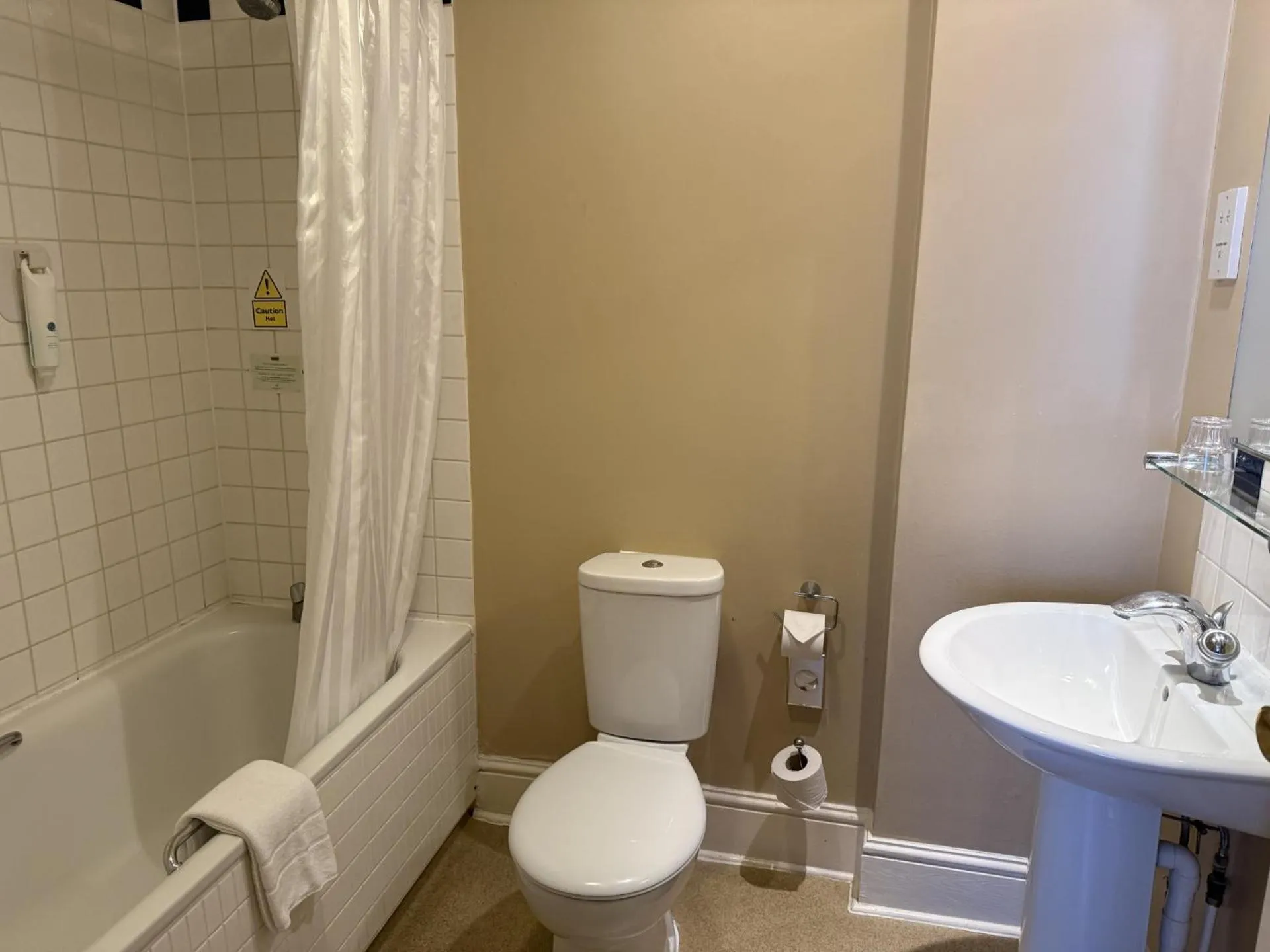 Bathroom in Red Lion Hotel by Greene King Inns