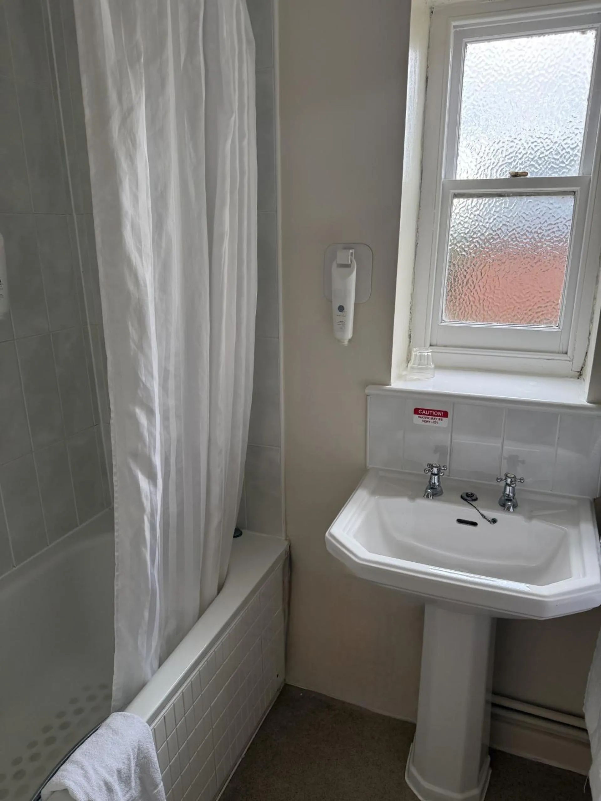 Bathroom in Red Lion Hotel by Greene King Inns