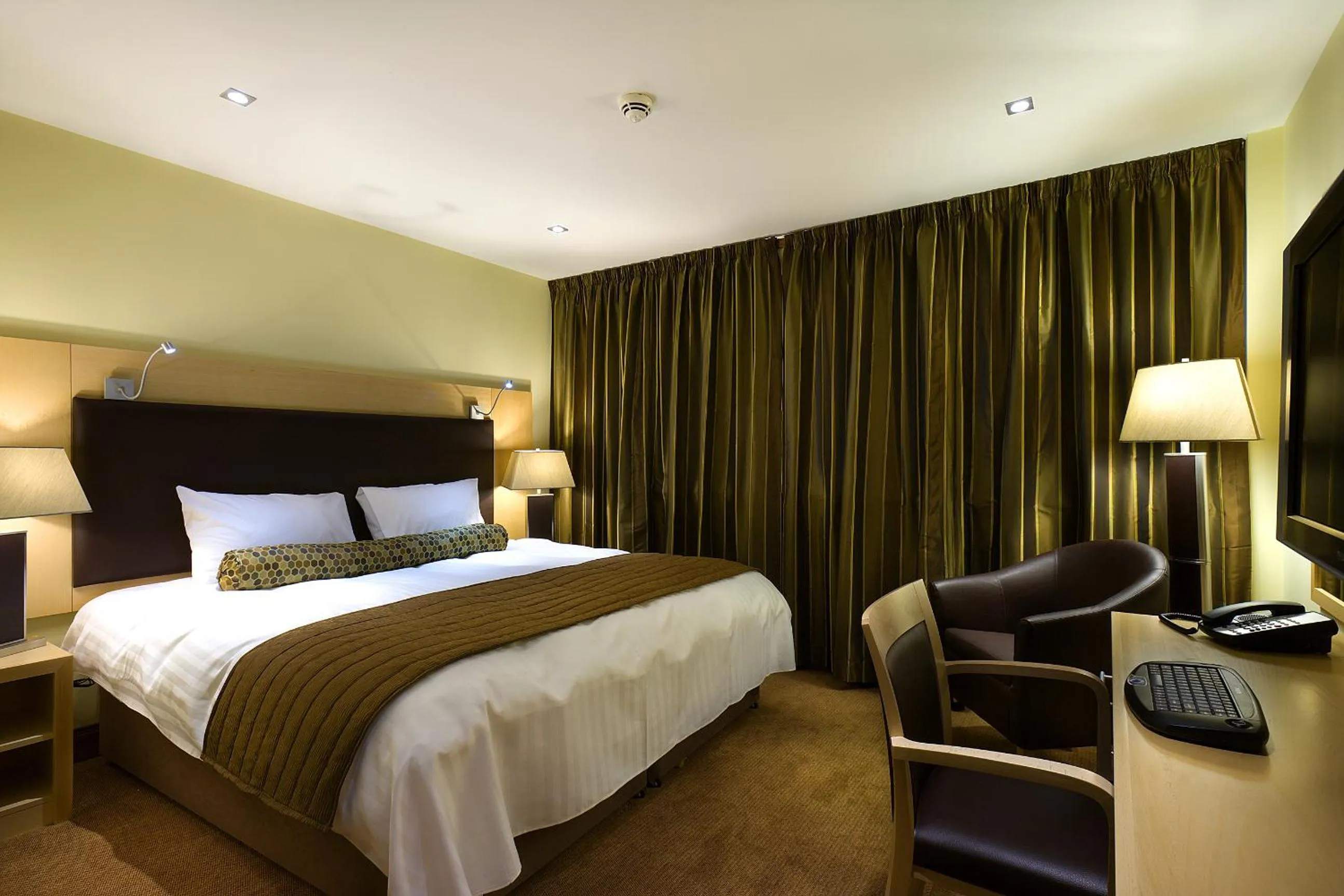 Bed in The Bay Hotel