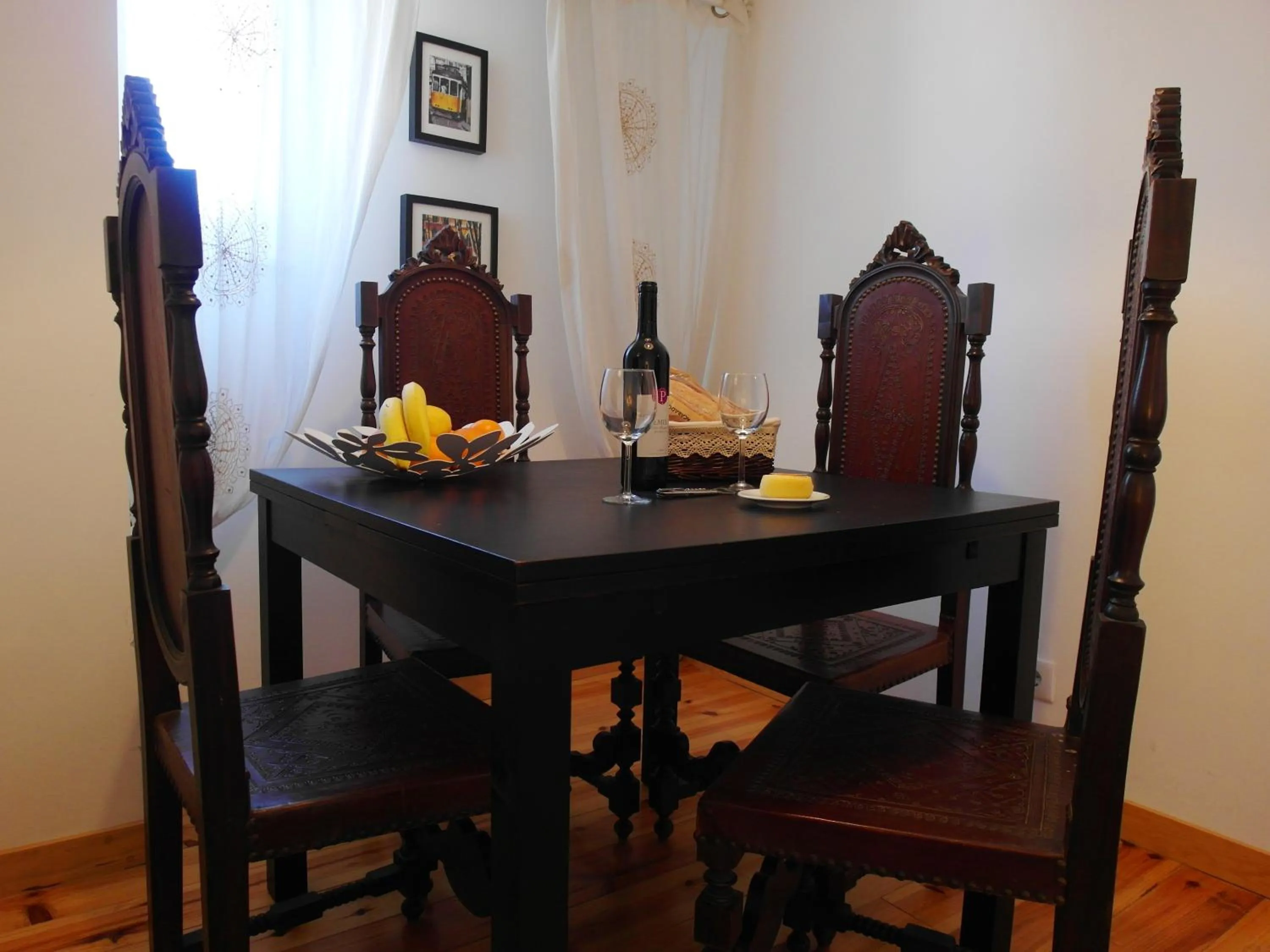 Decorative detail in SantoSweethome 1