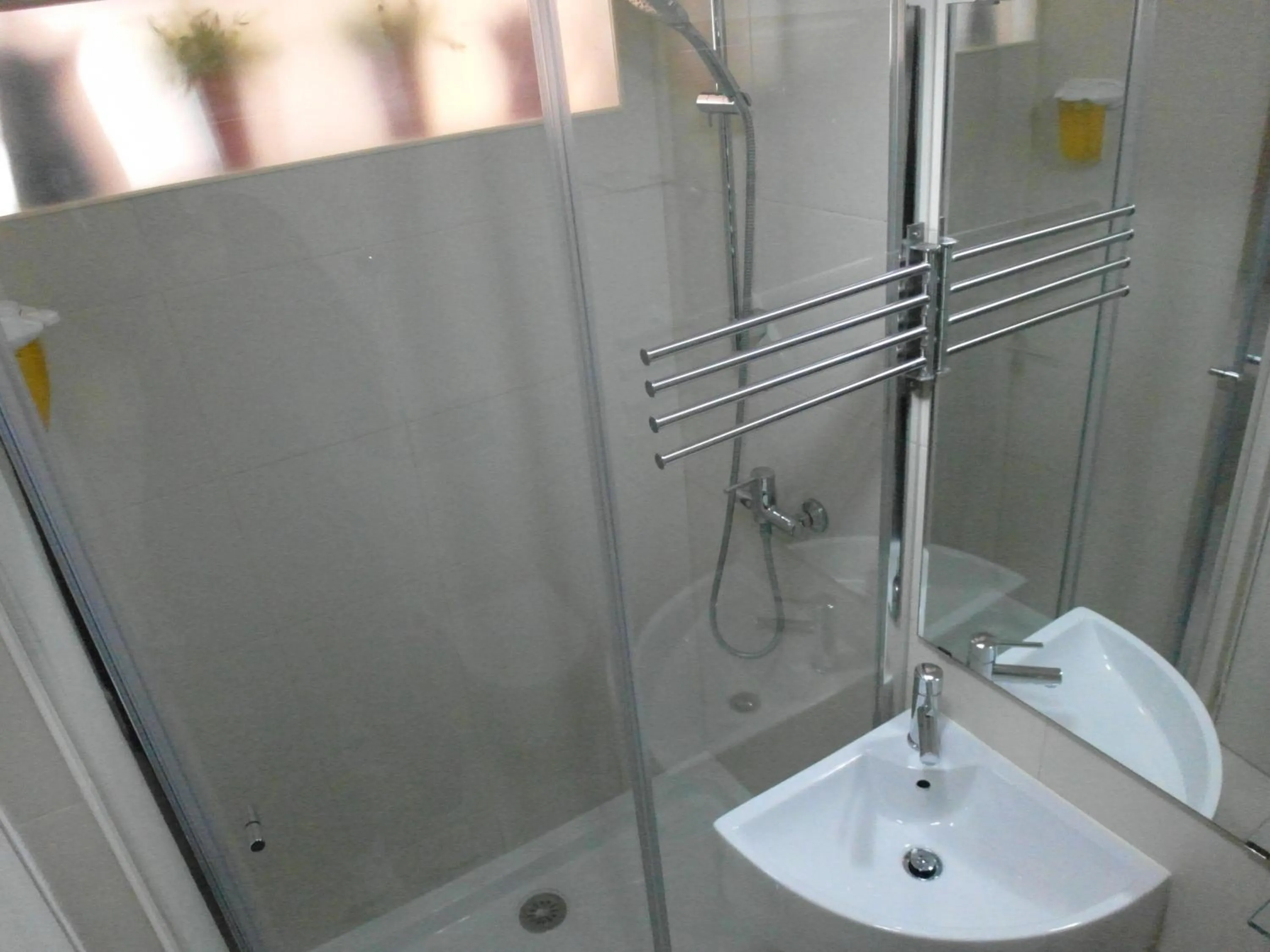 Bathroom in SantoSweethome 1