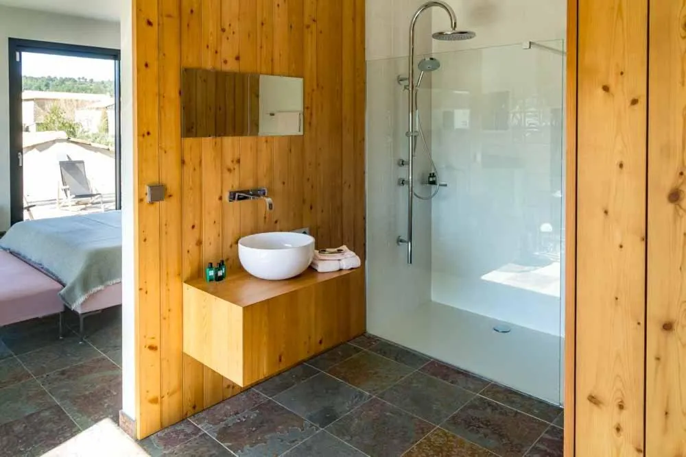 BB 12 LUBERON chambres d'hôtes contemporaines