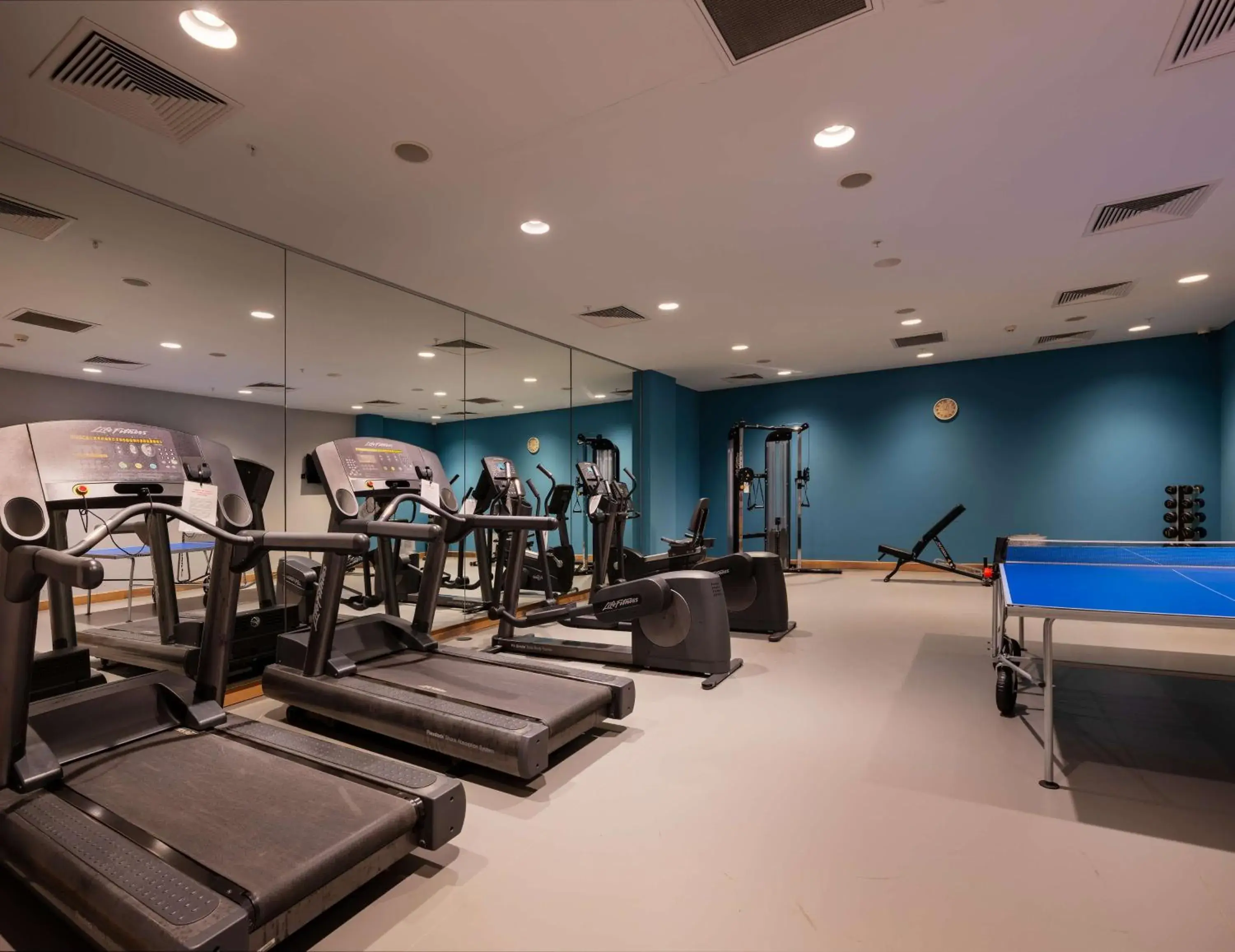 Fitness centre/facilities in Park Inn by Radisson Samsun Fitness centre/facilities in Park Inn by Radisson Samsun