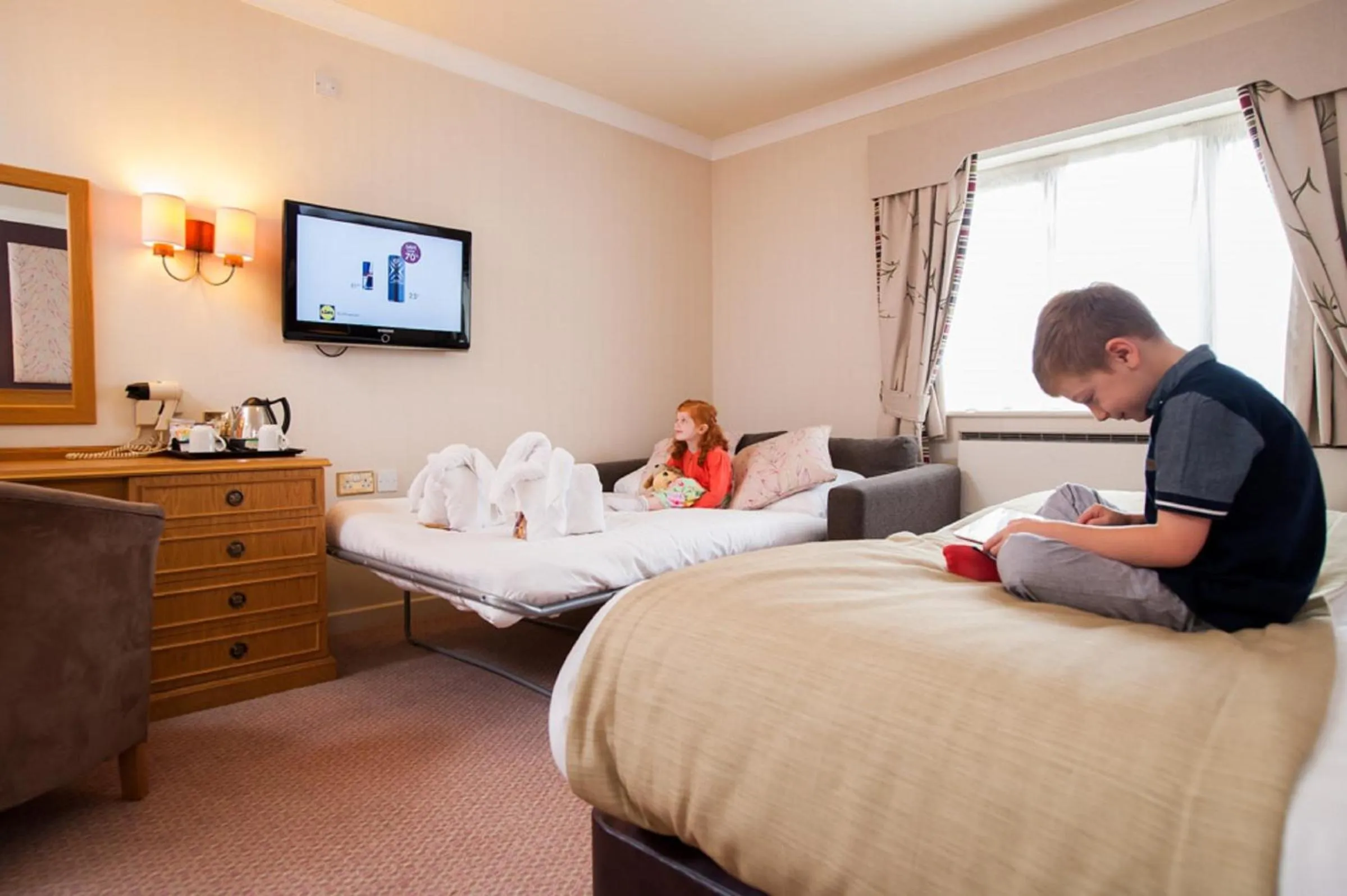 Family, Bed in Abbey Hotel Golf & Spa