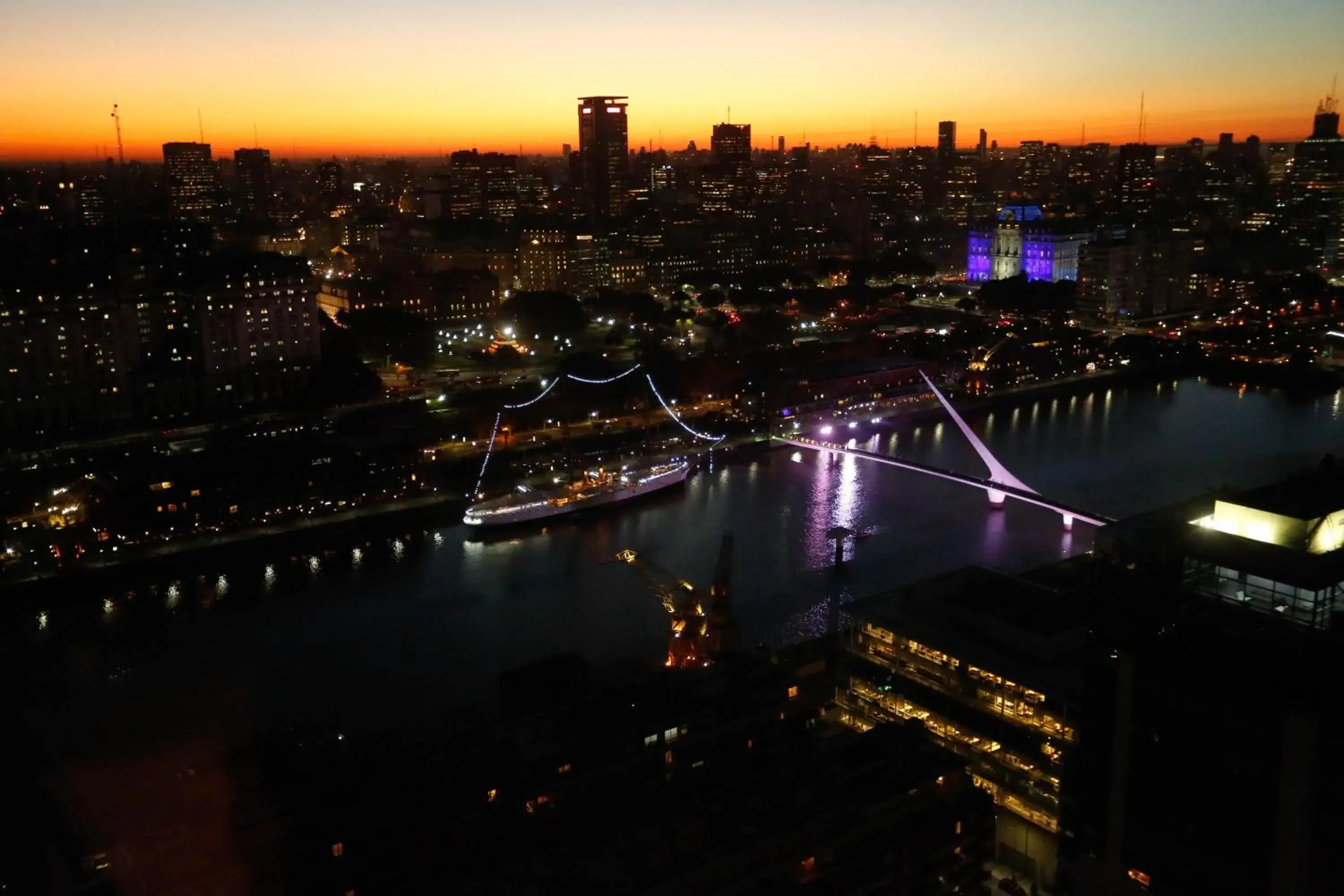 City view in Alvear Icon Hotel City view in Alvear Icon Hotel