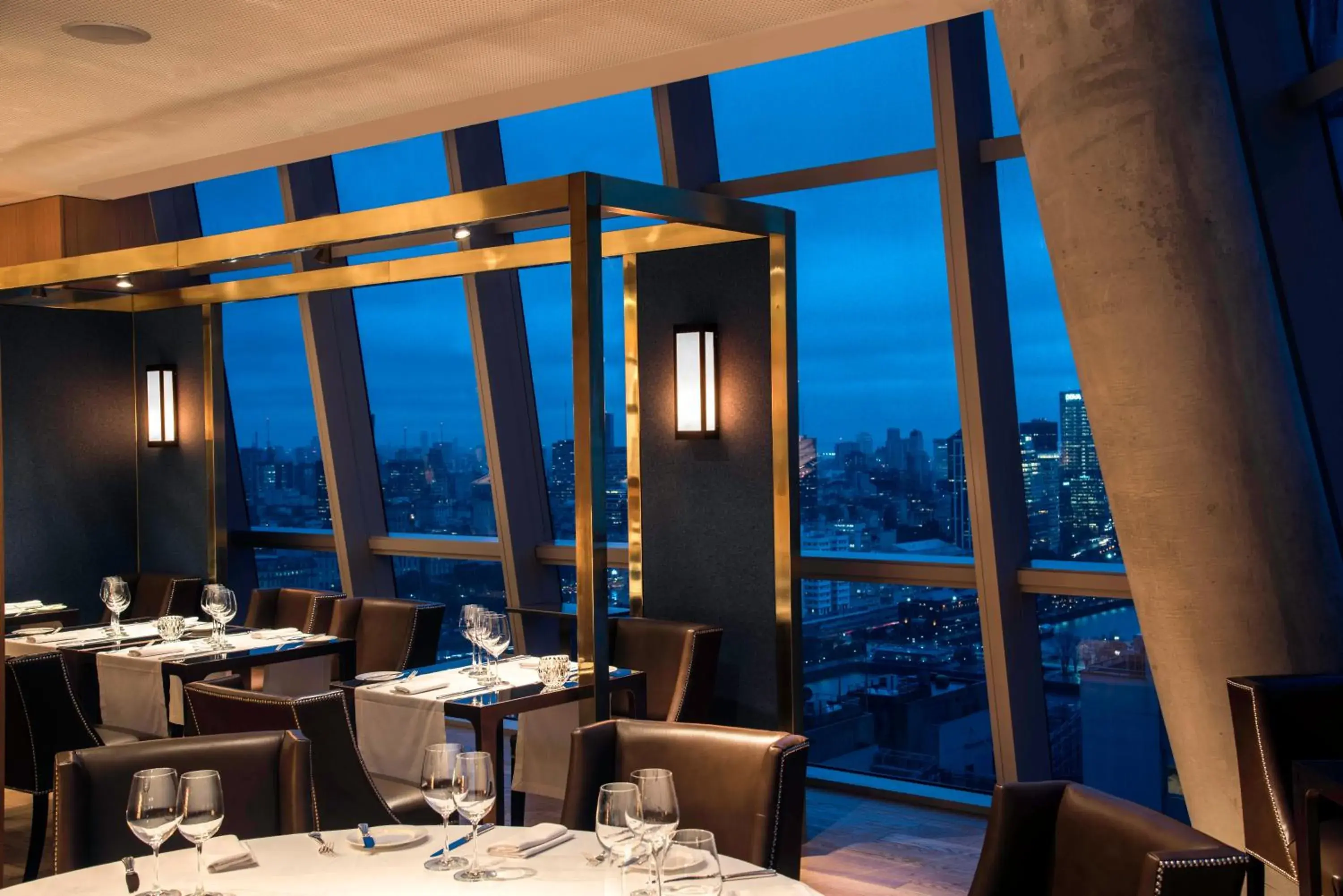 Lounge or bar in Alvear Icon Hotel Lounge or bar in Alvear Icon Hotel