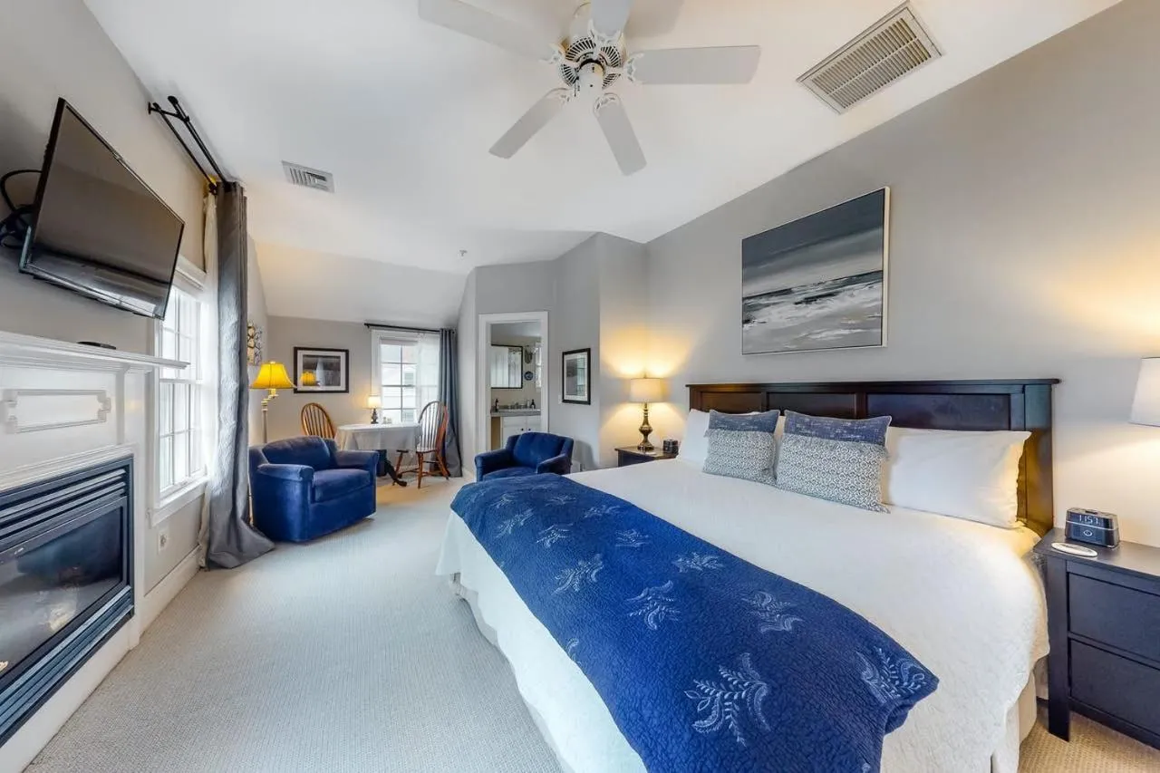 Bed in Brewster by the Sea Inn