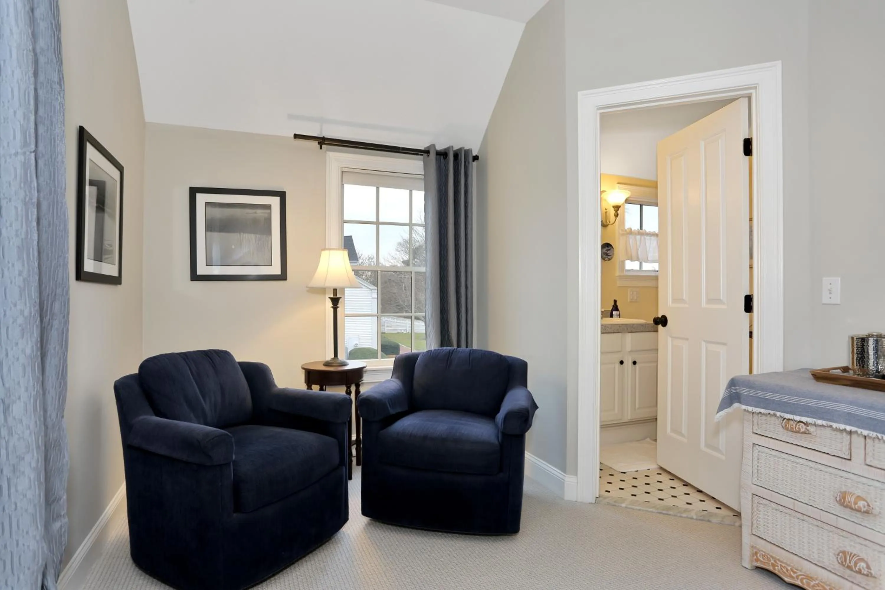 Living room in Brewster by the Sea Inn