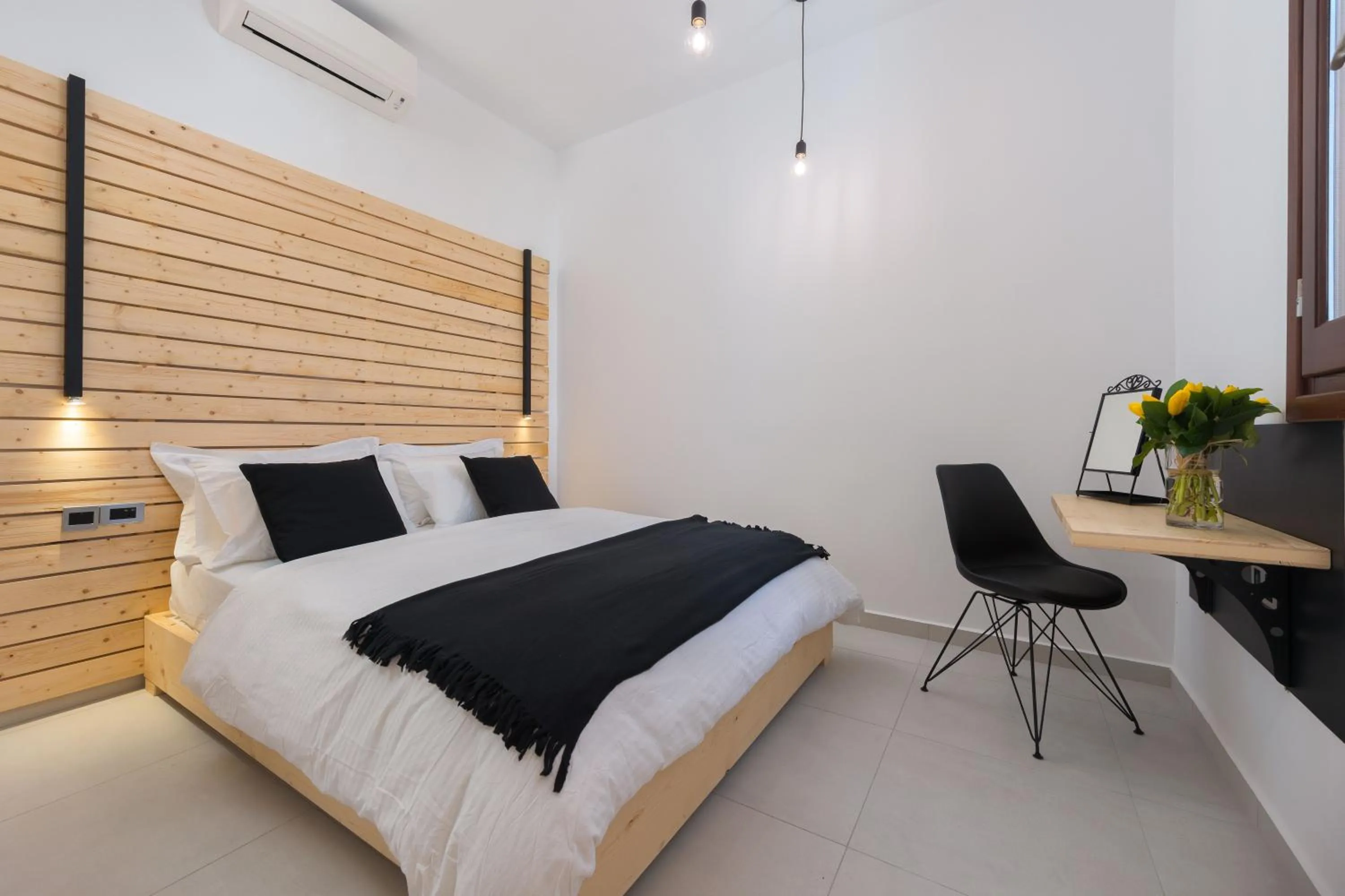 Bedroom, Bed in Old Town Senses Boutique Hotel