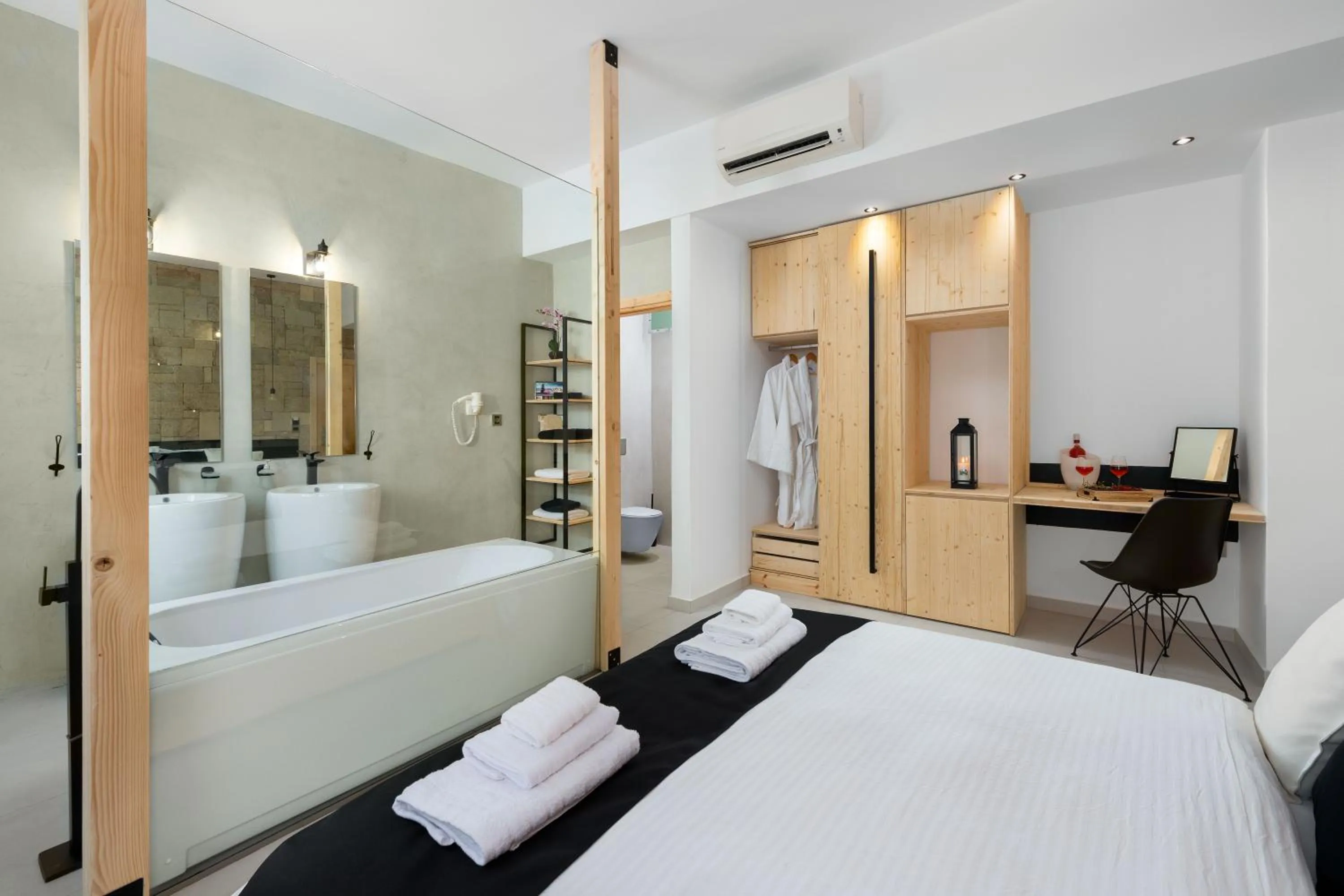 Bedroom, Bed in Old Town Senses Boutique Hotel