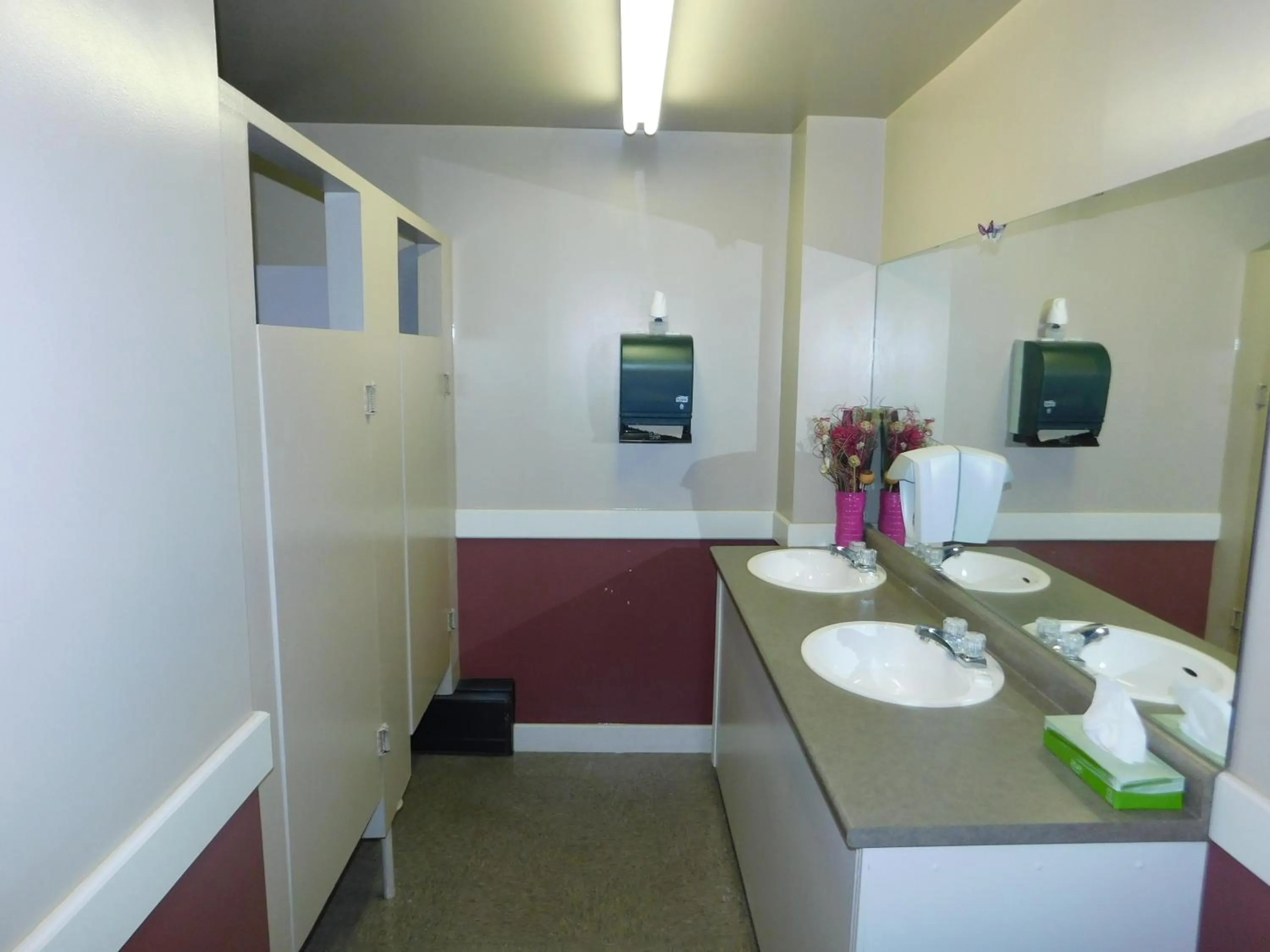 Bathroom in Timberland Hotel