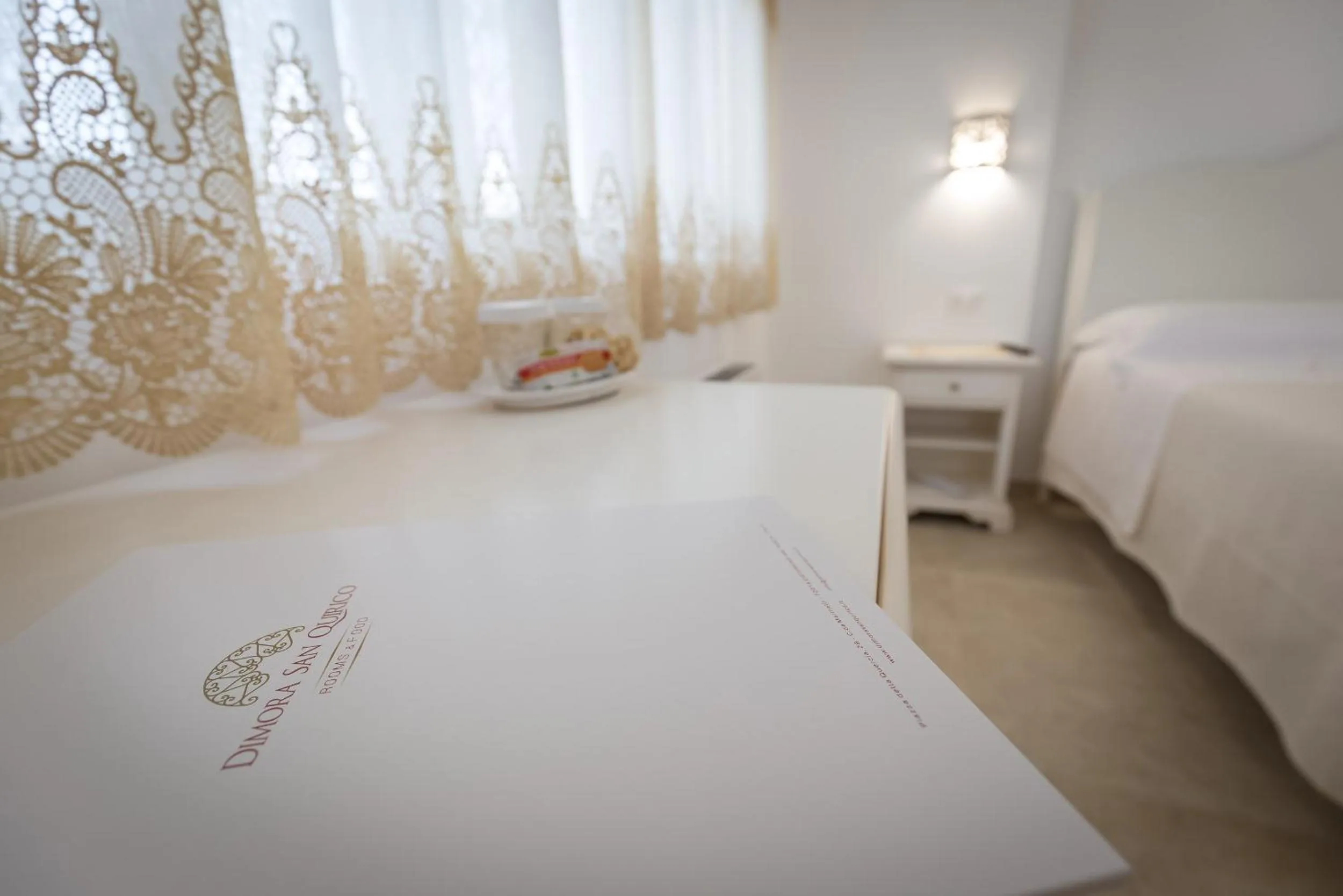 Decorative detail, Bed in Dimora San Quirico - bed e breakfast - Cisternino