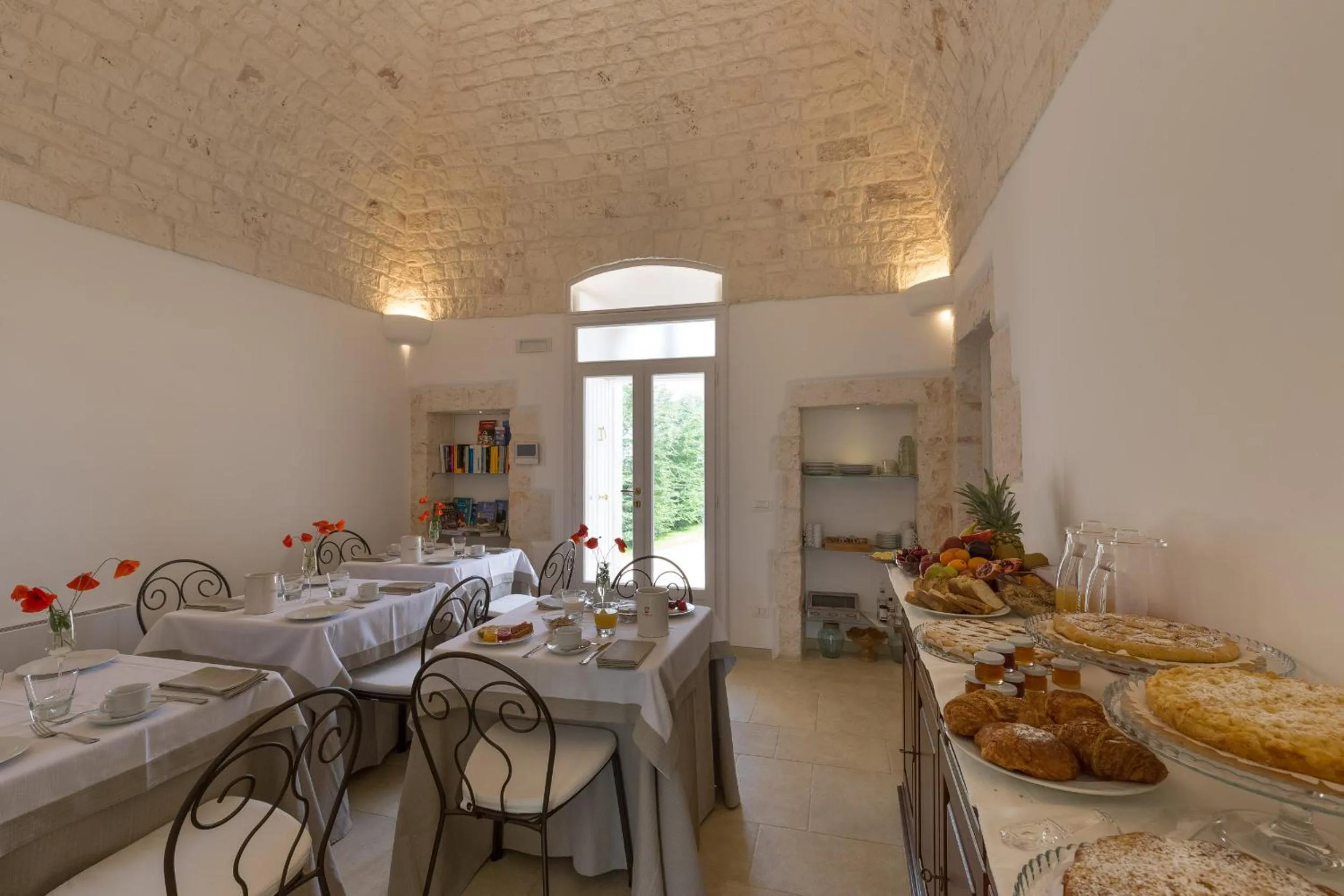 Breakfast in Dimora San Quirico - bed e breakfast - Cisternino