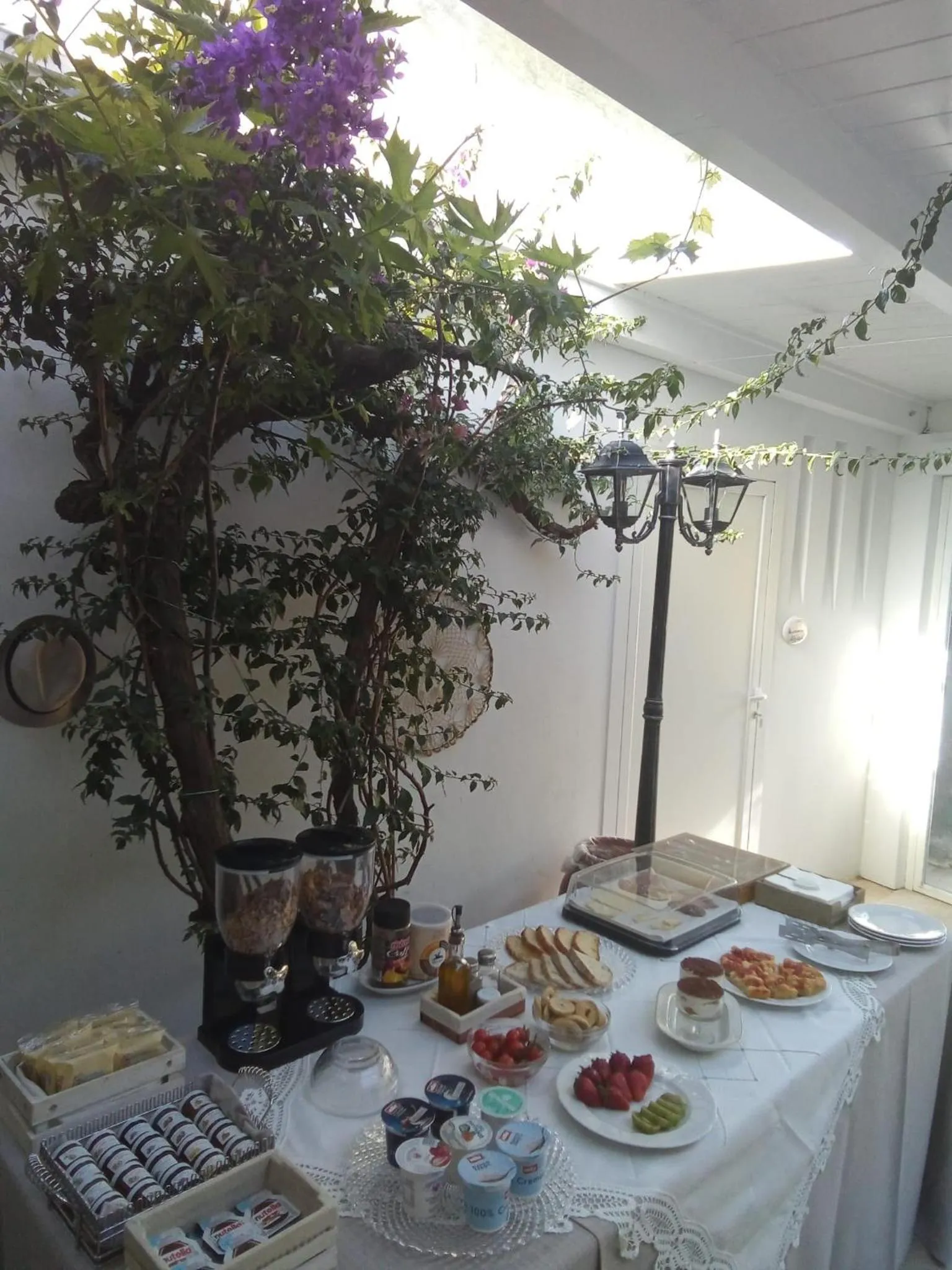 Breakfast in Dimora San Quirico - bed e breakfast - Cisternino