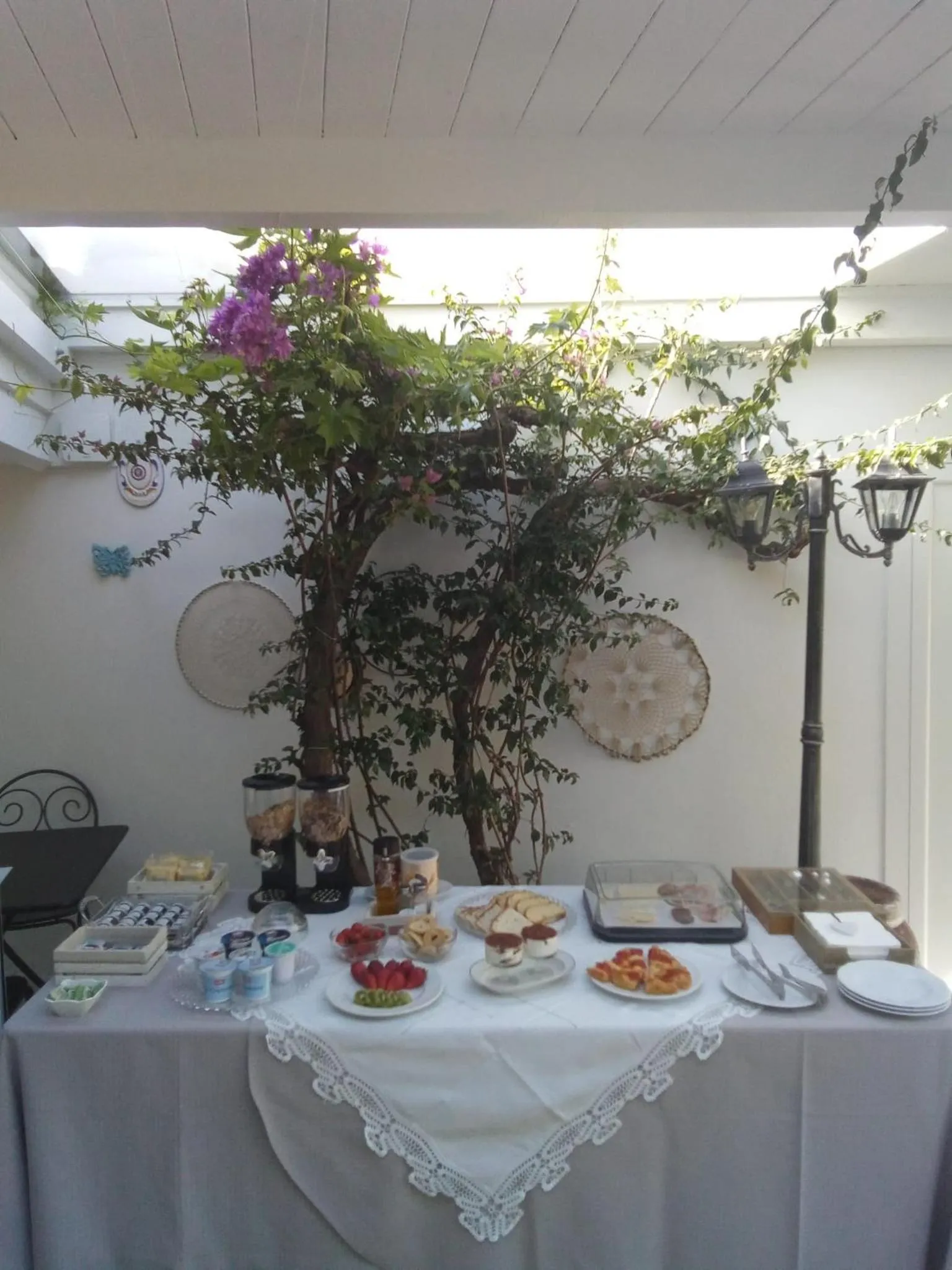 Breakfast in Dimora San Quirico - bed e breakfast - Cisternino