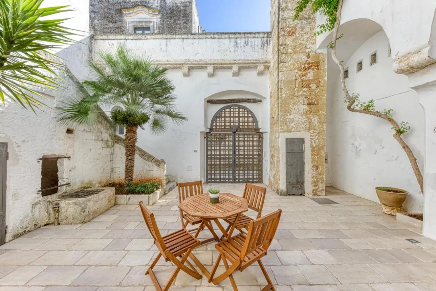 Property building in La Corte dei Mille