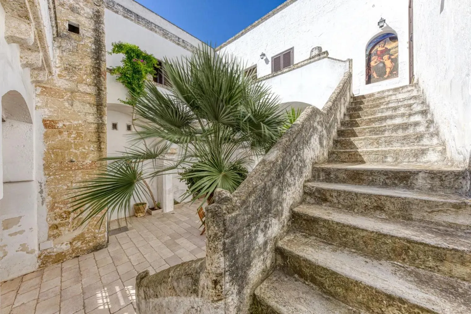 Property building in La Corte dei Mille