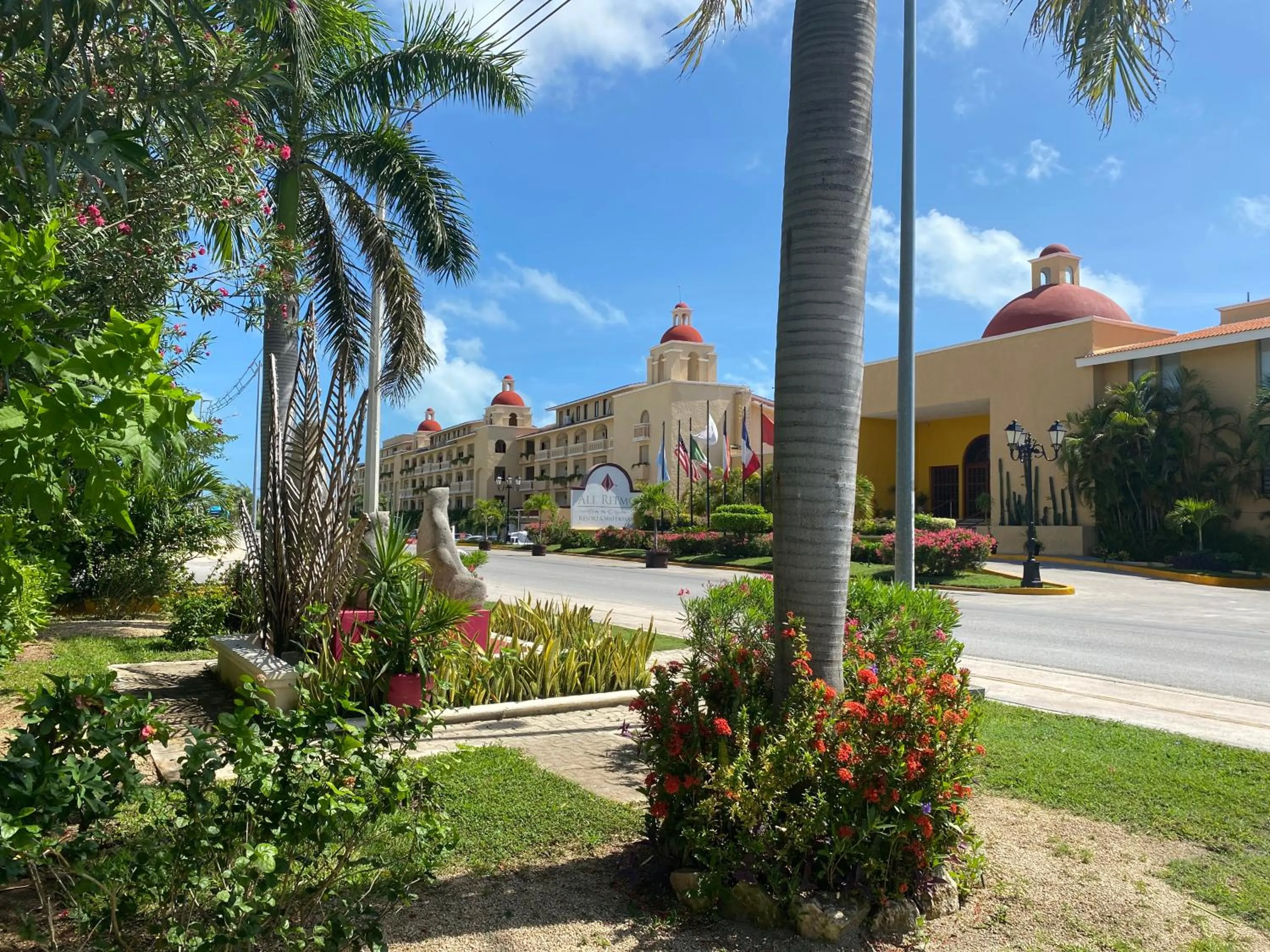 Property building in Tropical apartment