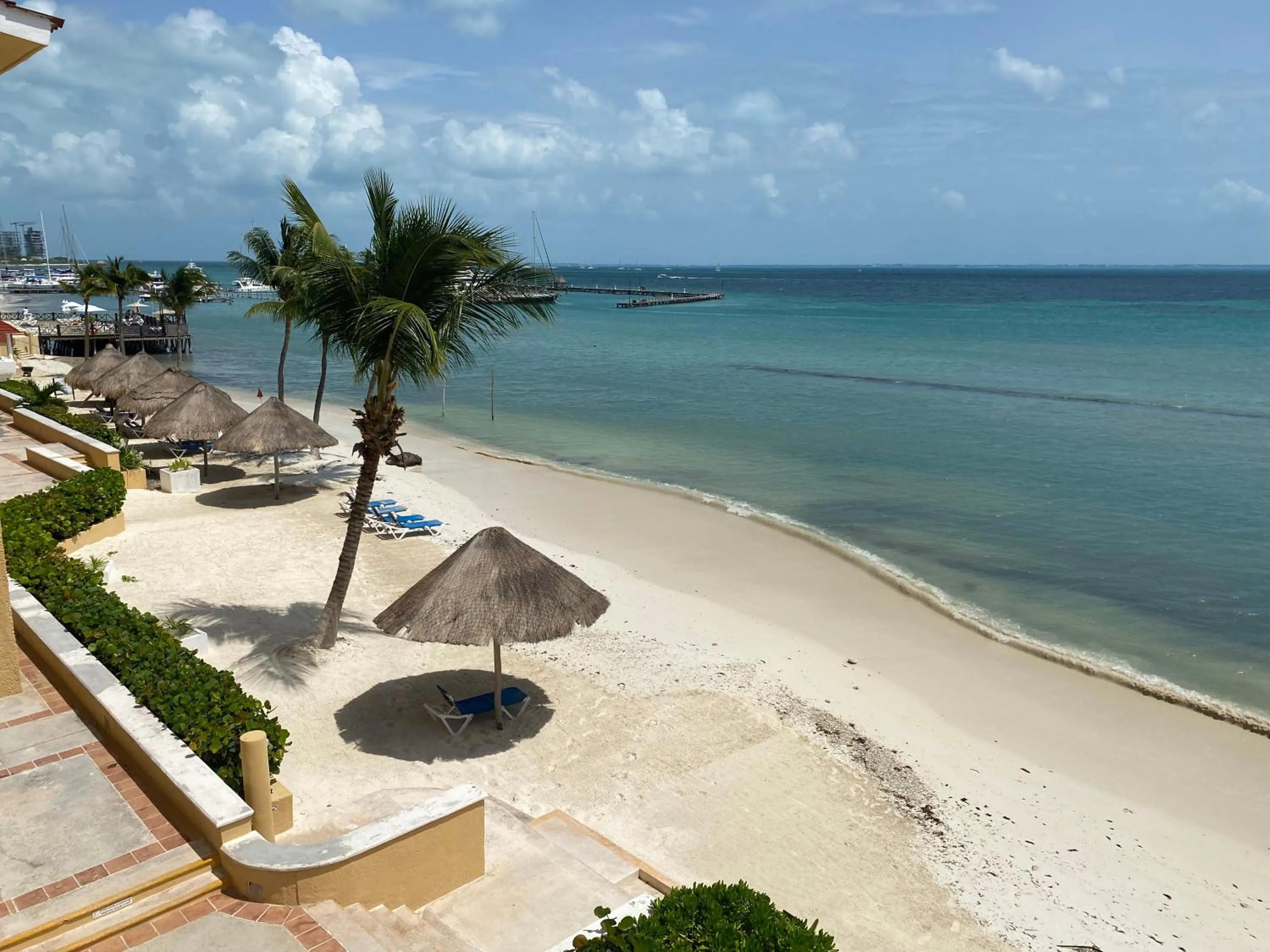 Beach in Tropical apartment