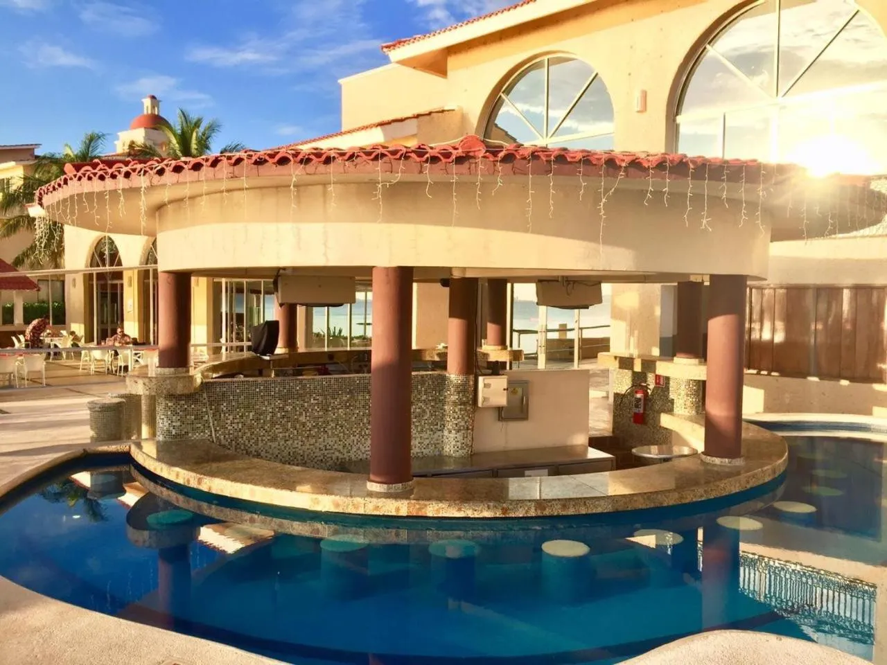 Swimming pool in Tropical apartment