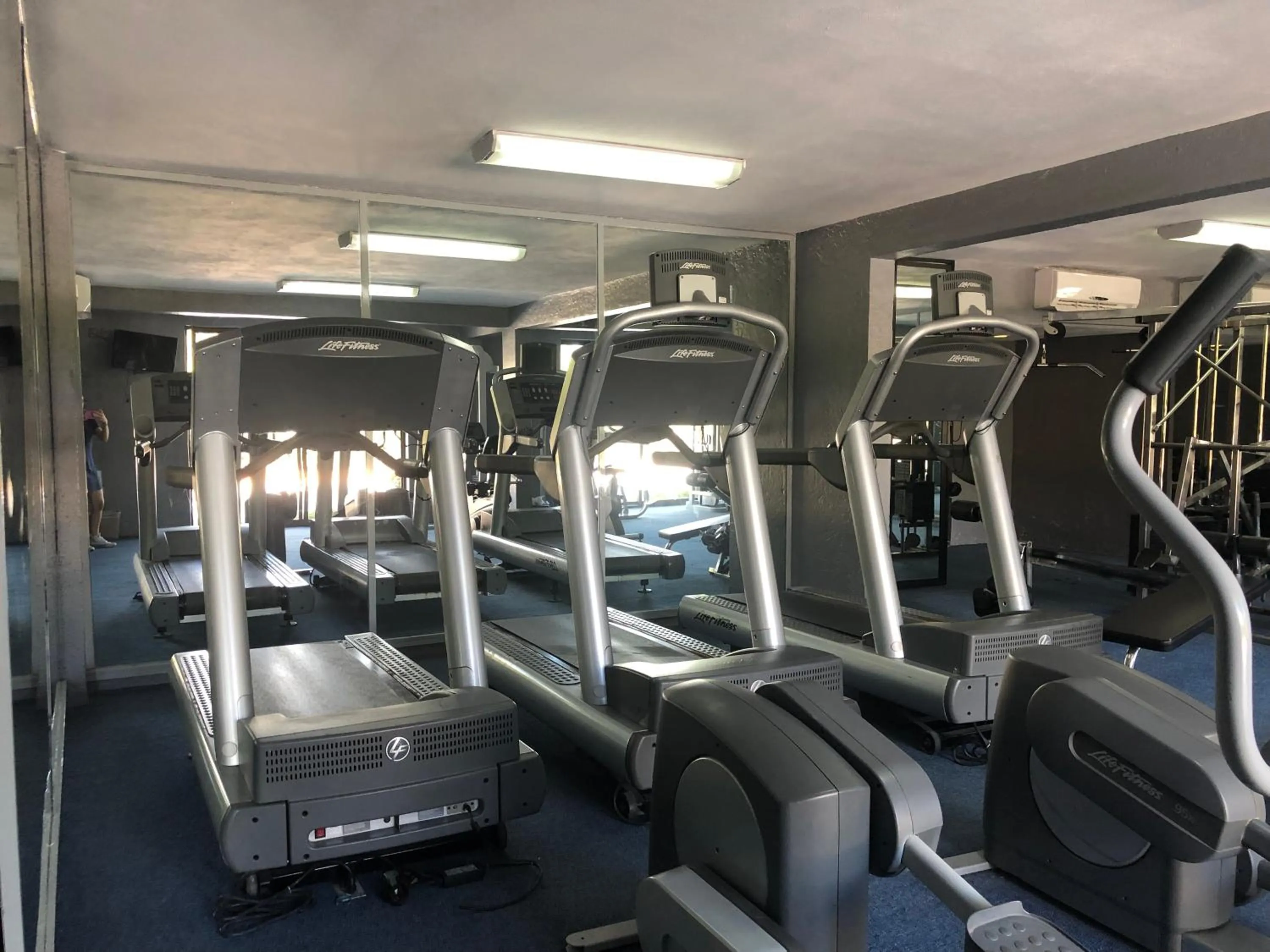 Fitness centre/facilities in Tropical apartment