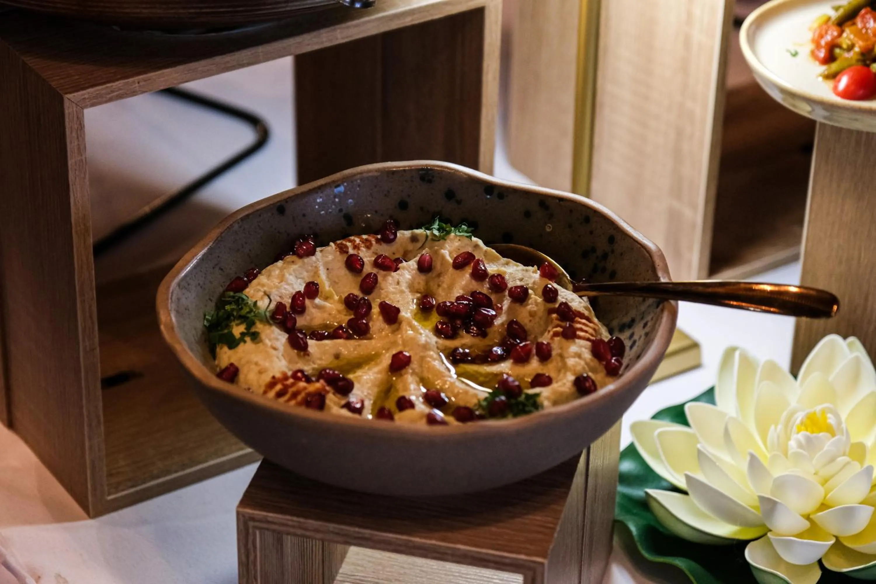 Restaurant/places to eat in Peninsula Boutique Hotel