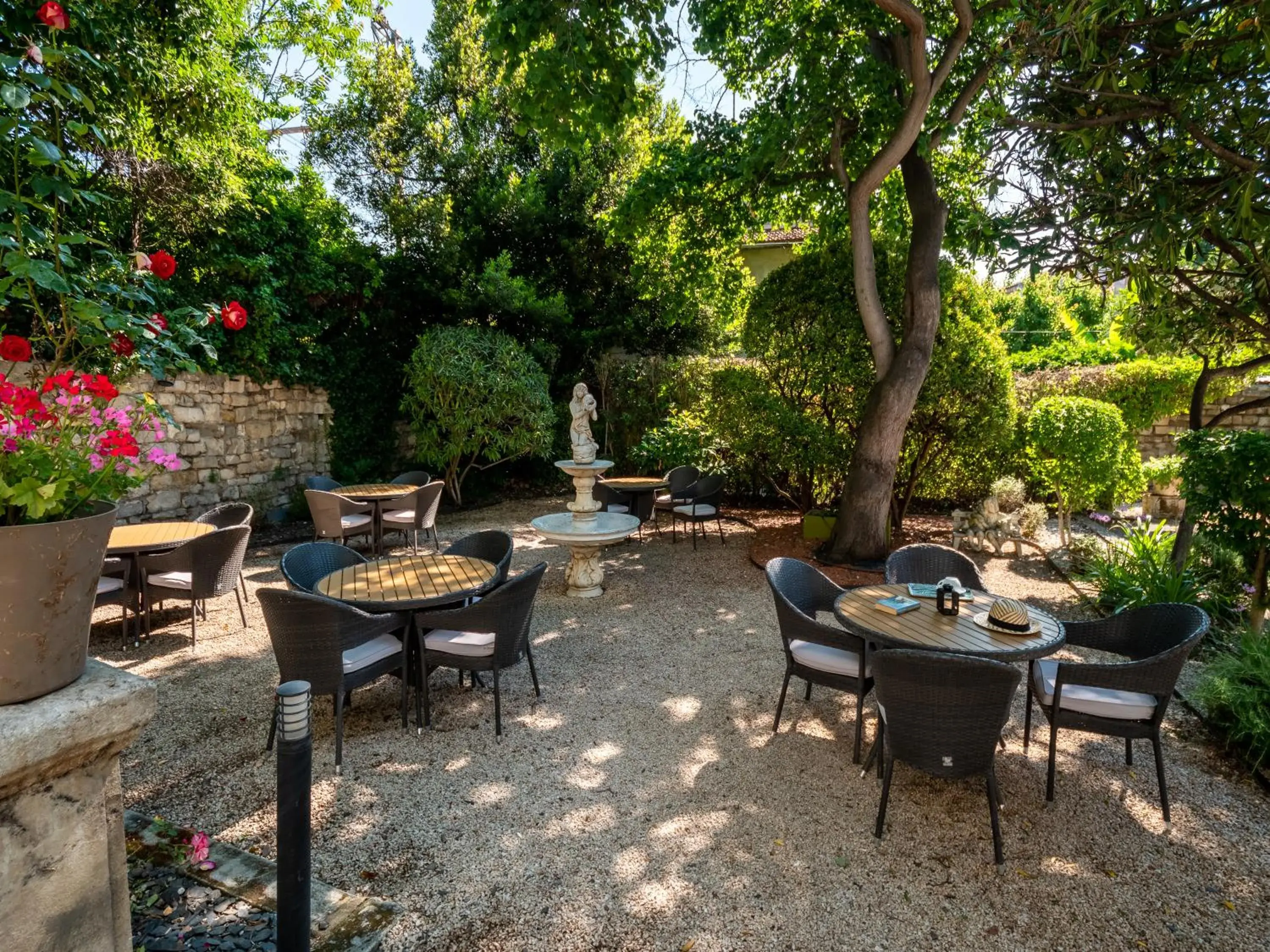 Garden, Restaurant/Places to Eat in Altera Roma H¿tel