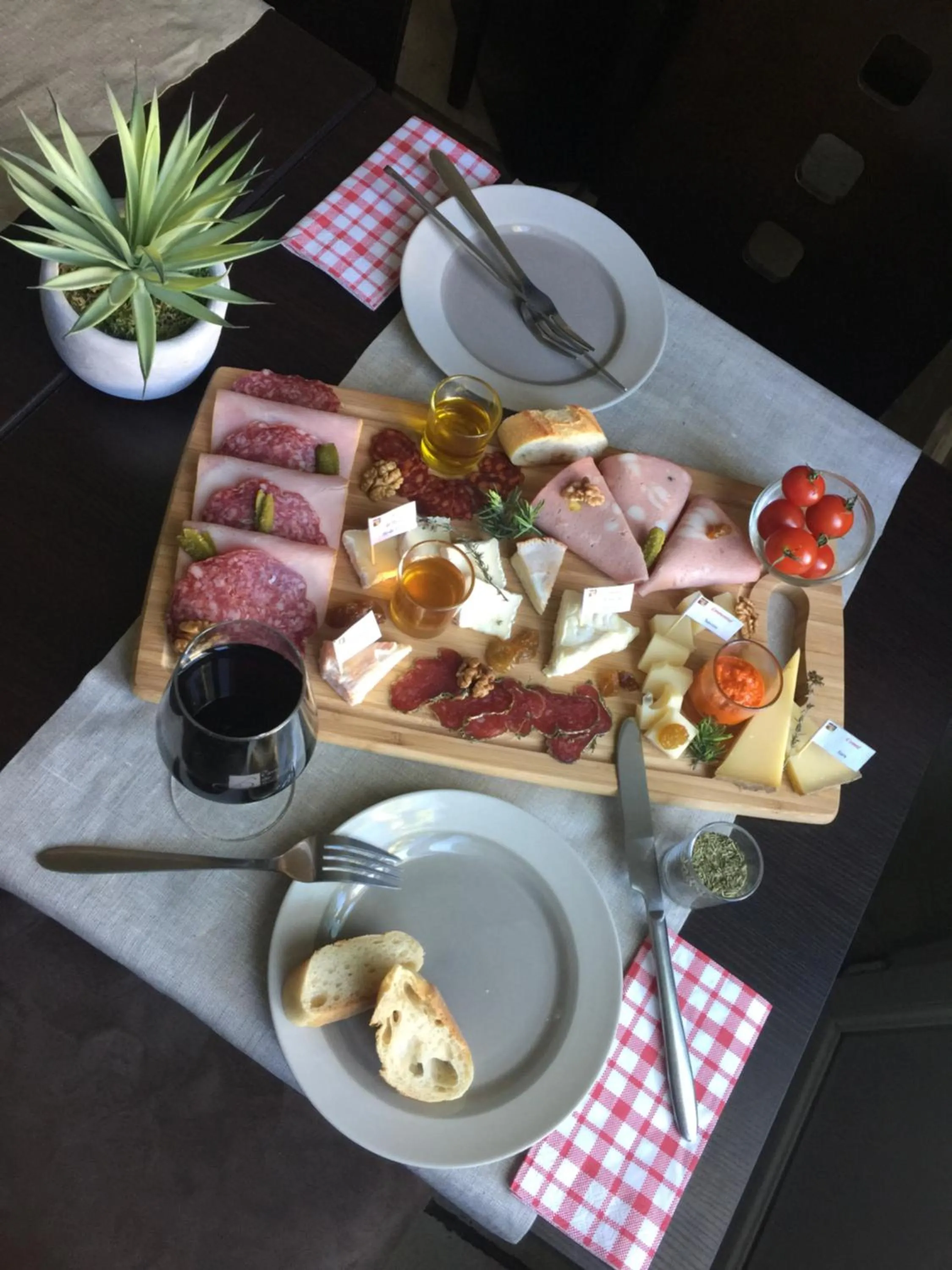 Meals in Altera Roma Hôtel