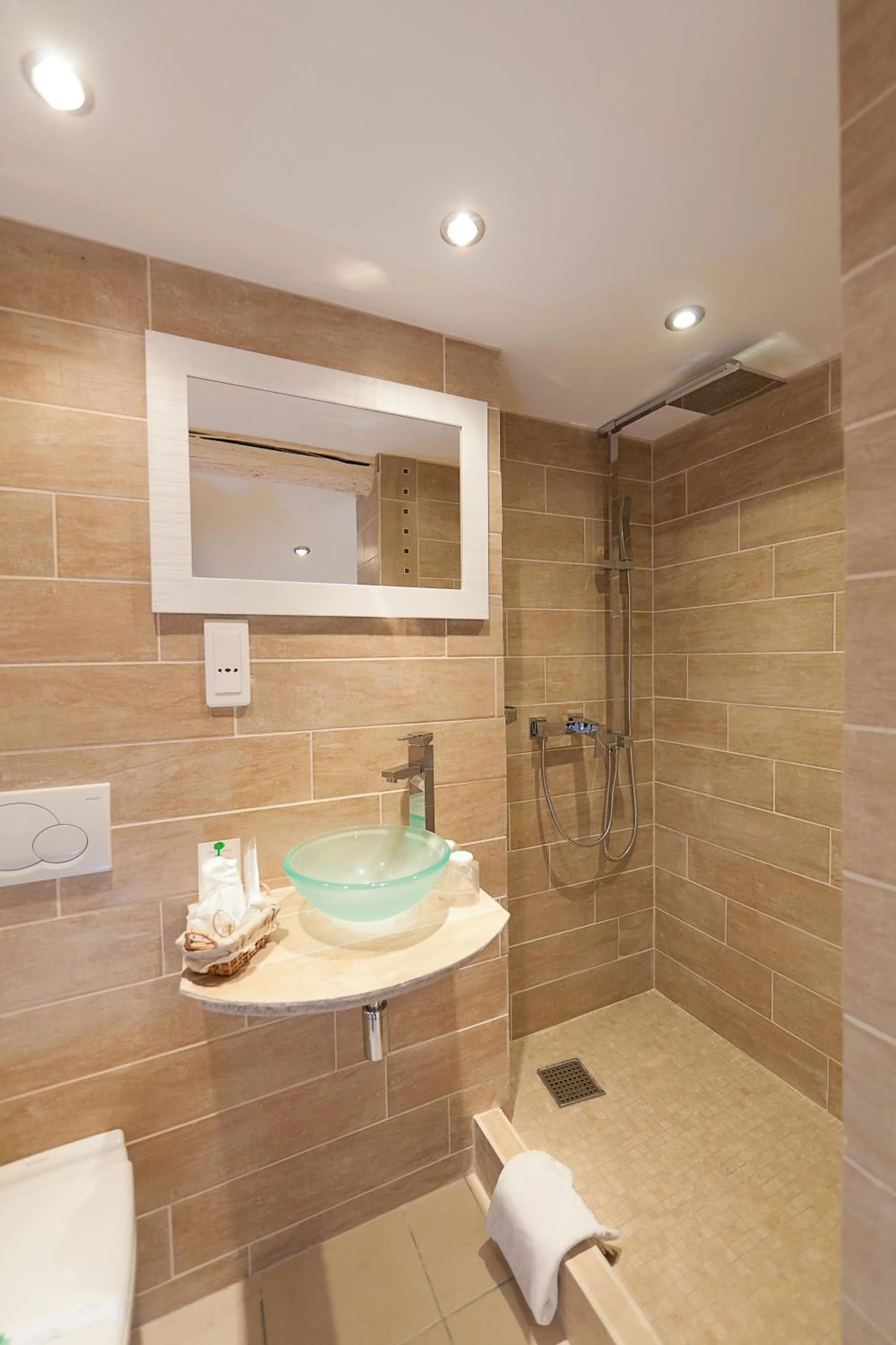 Bathroom in Altera Roma Hôtel