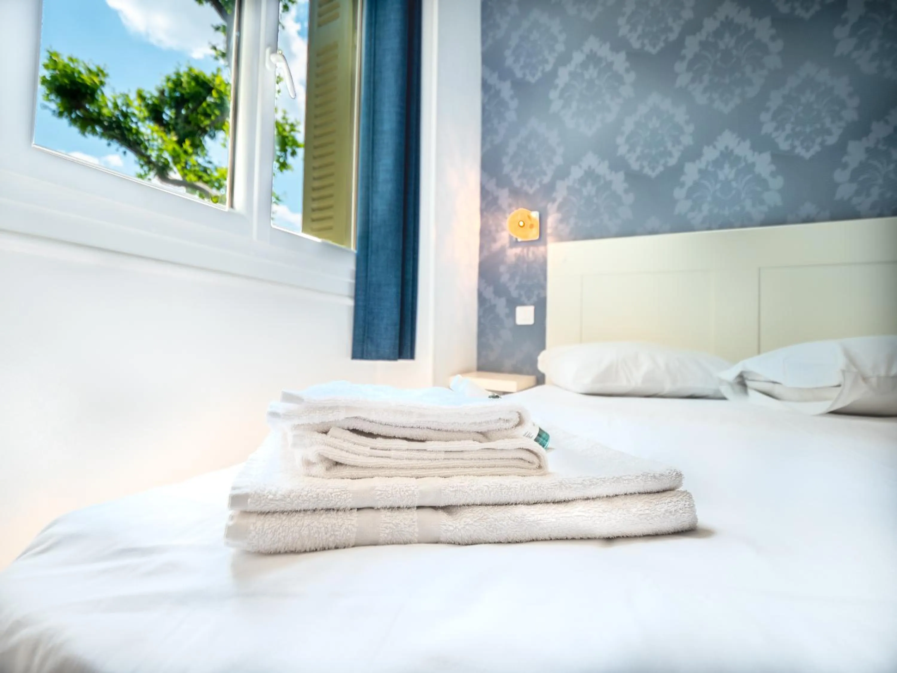 Bed in Altera Roma Hôtel