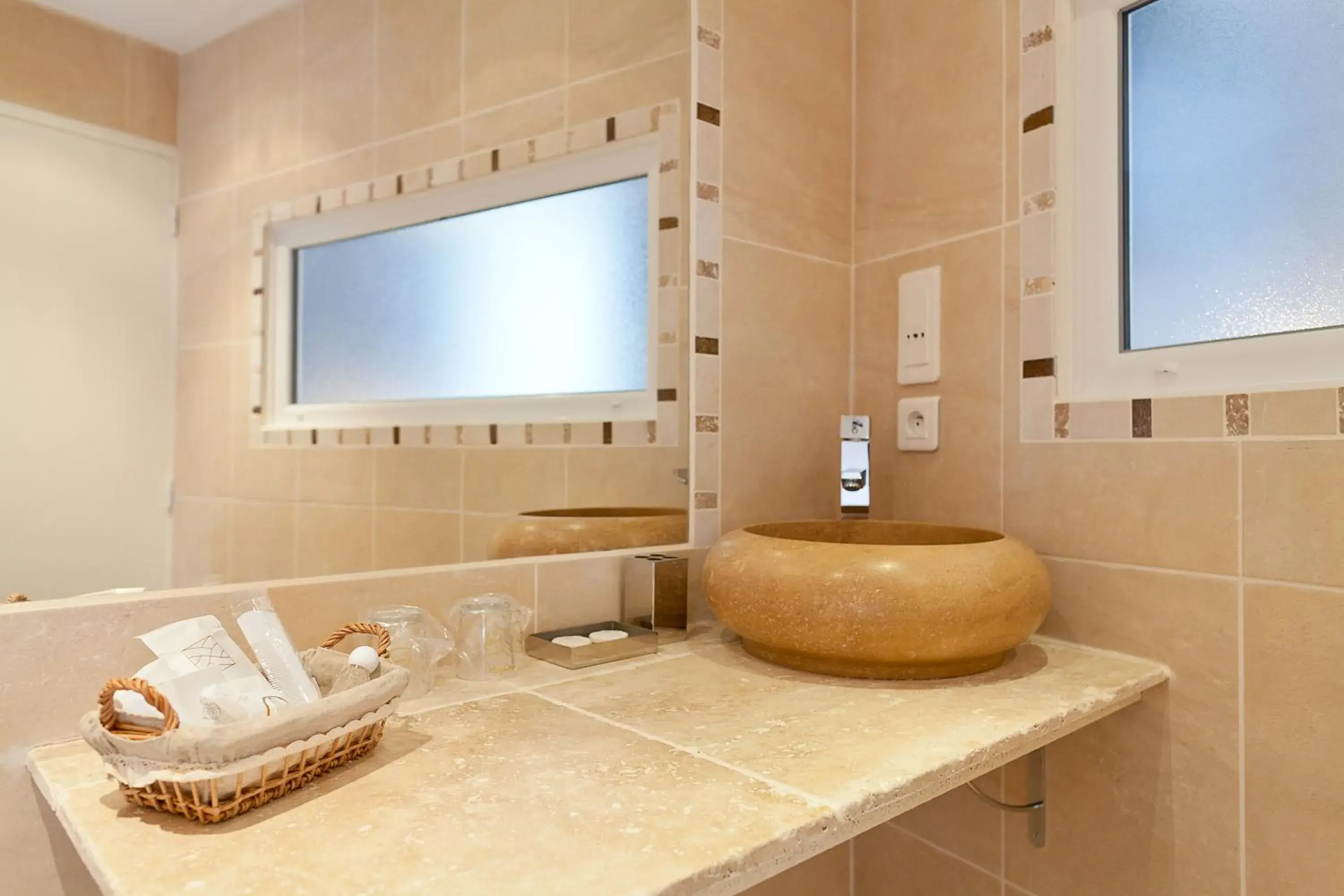 Bathroom in Altera Roma H¿tel