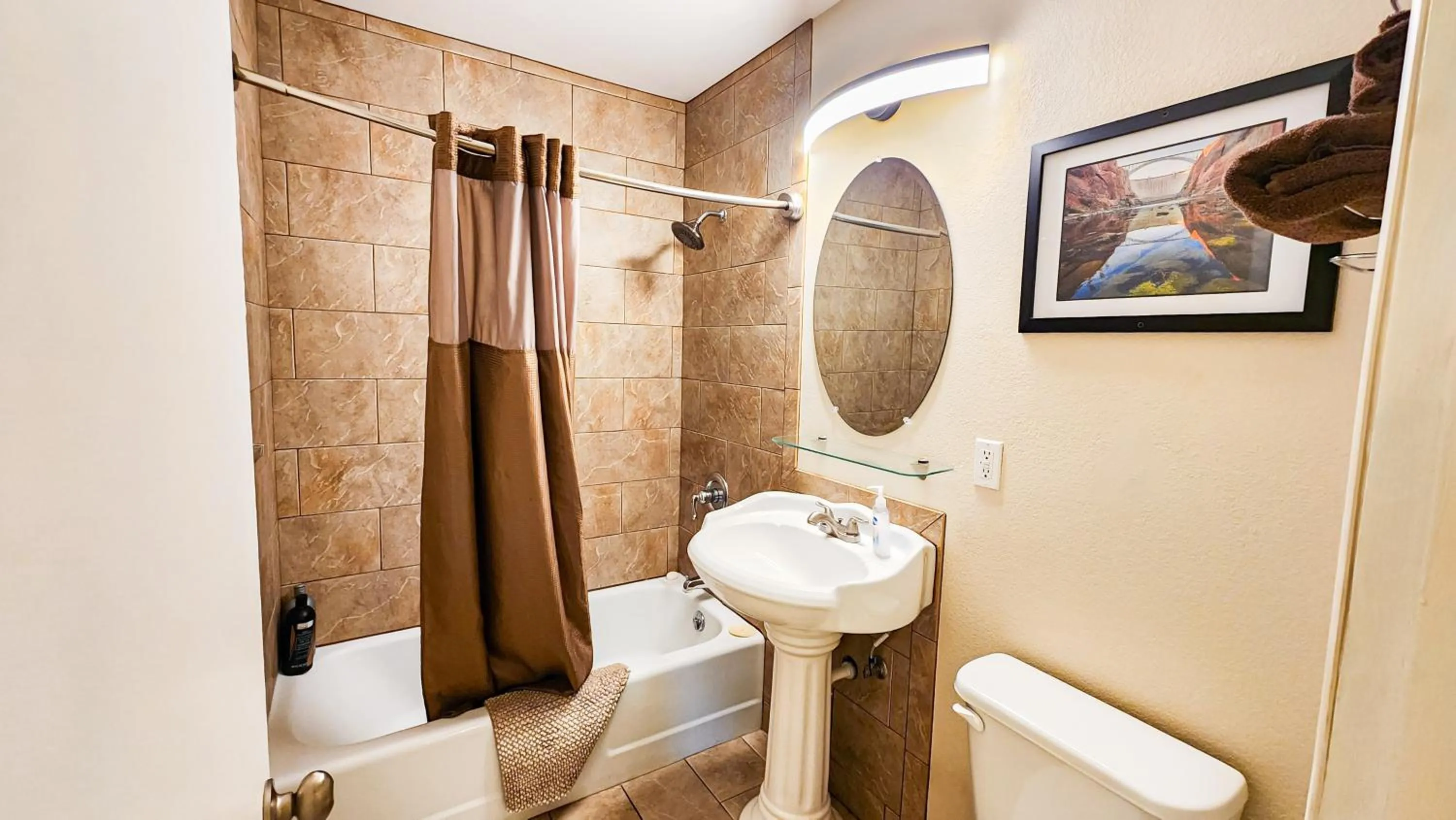 Red Rock Motel and Dam Motel