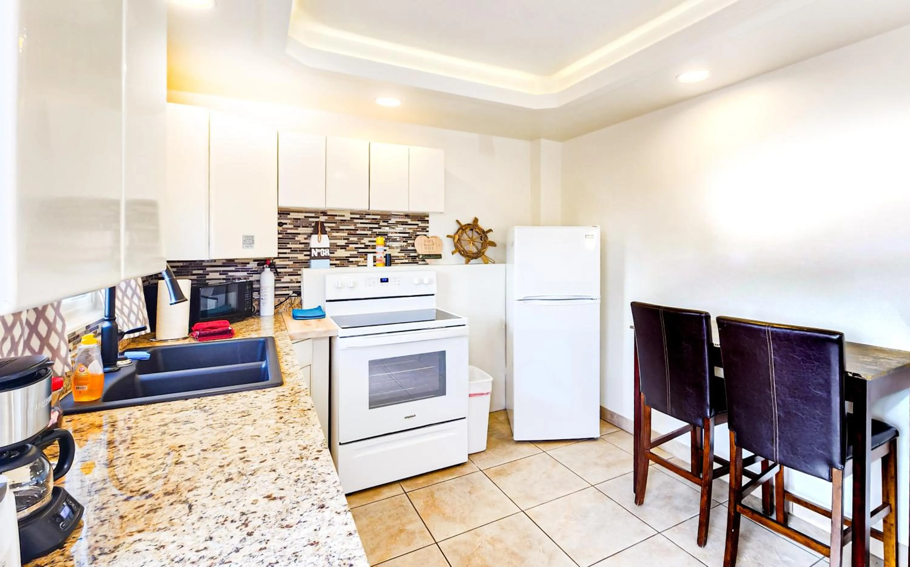 Red Rock Motel and Dam Motel