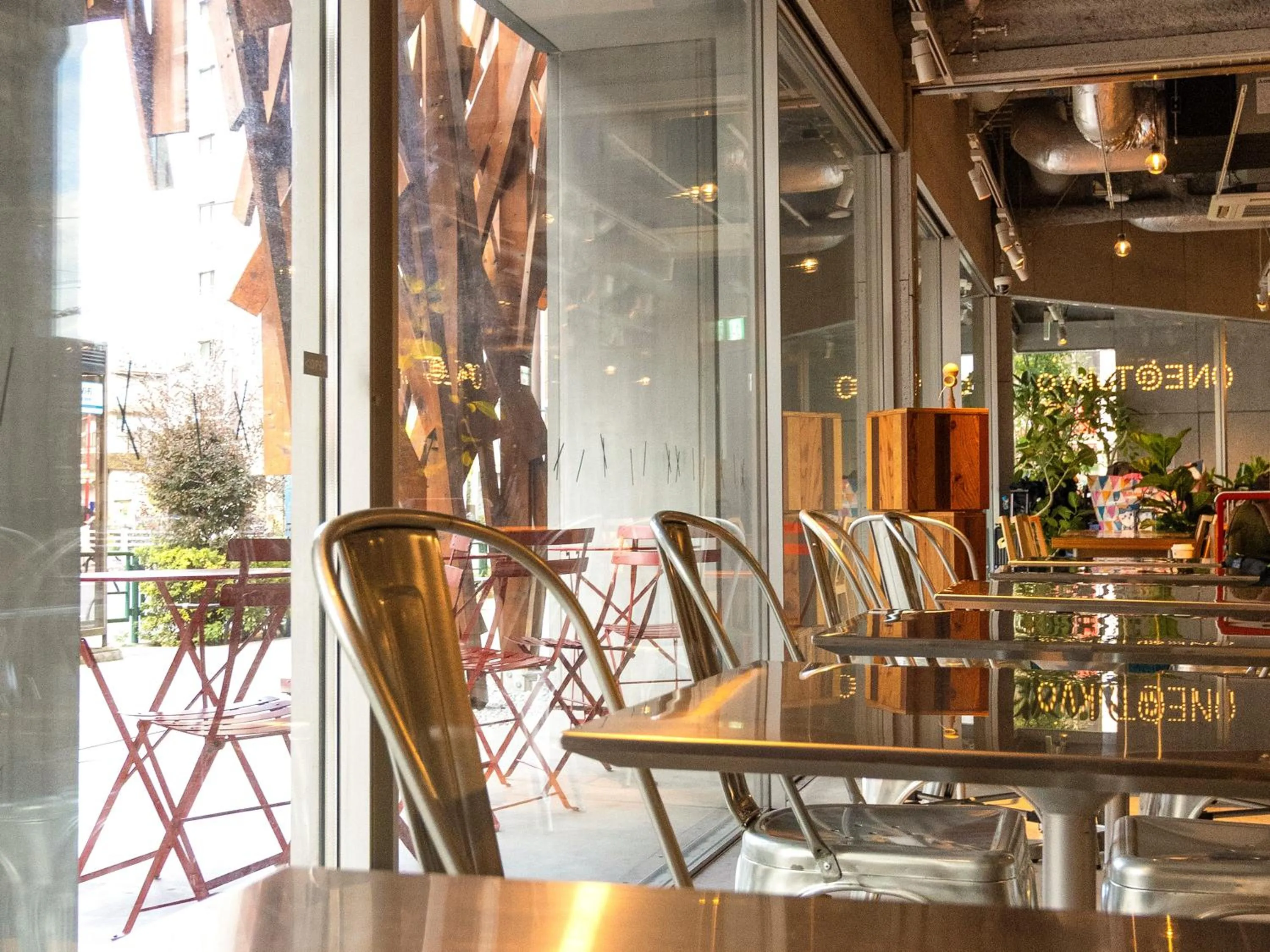 Lounge or bar in ONE@Tokyo by insomnia