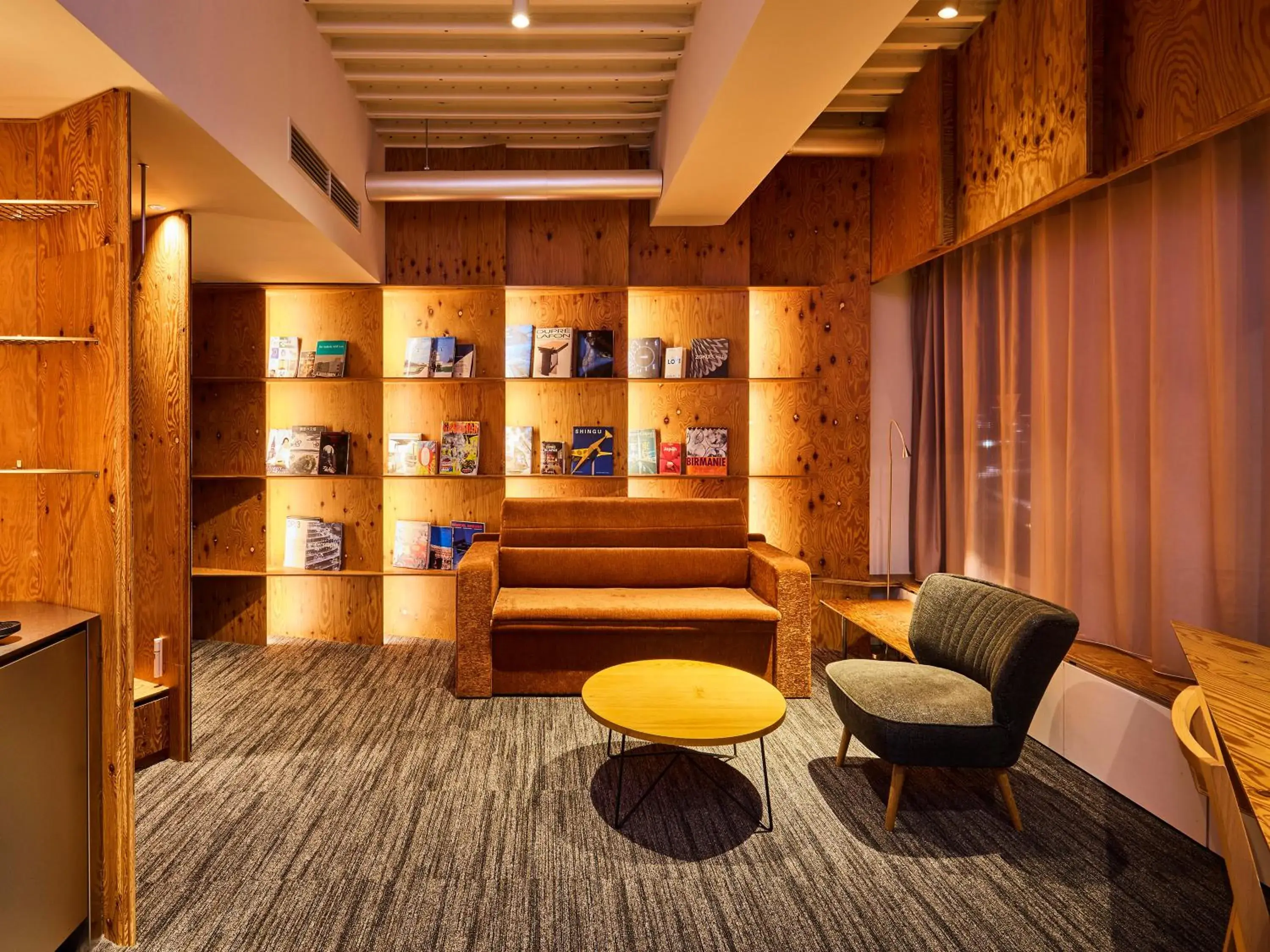 Photo of the whole room in ONE@Tokyo by insomnia Photo of the whole room in ONE@Tokyo by insomnia