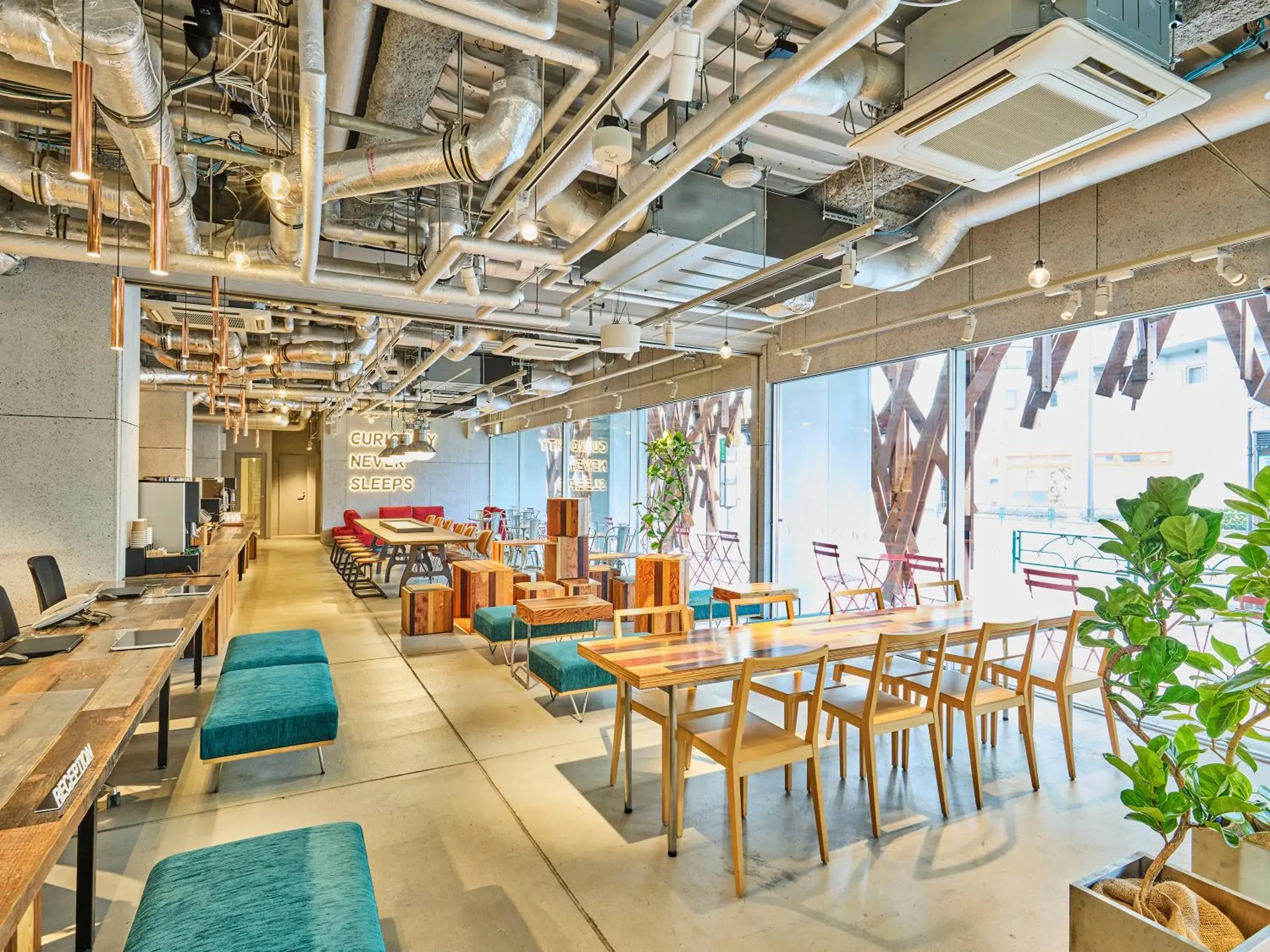 Lounge or bar in ONE@Tokyo by insomnia Lounge or bar in ONE@Tokyo by insomnia