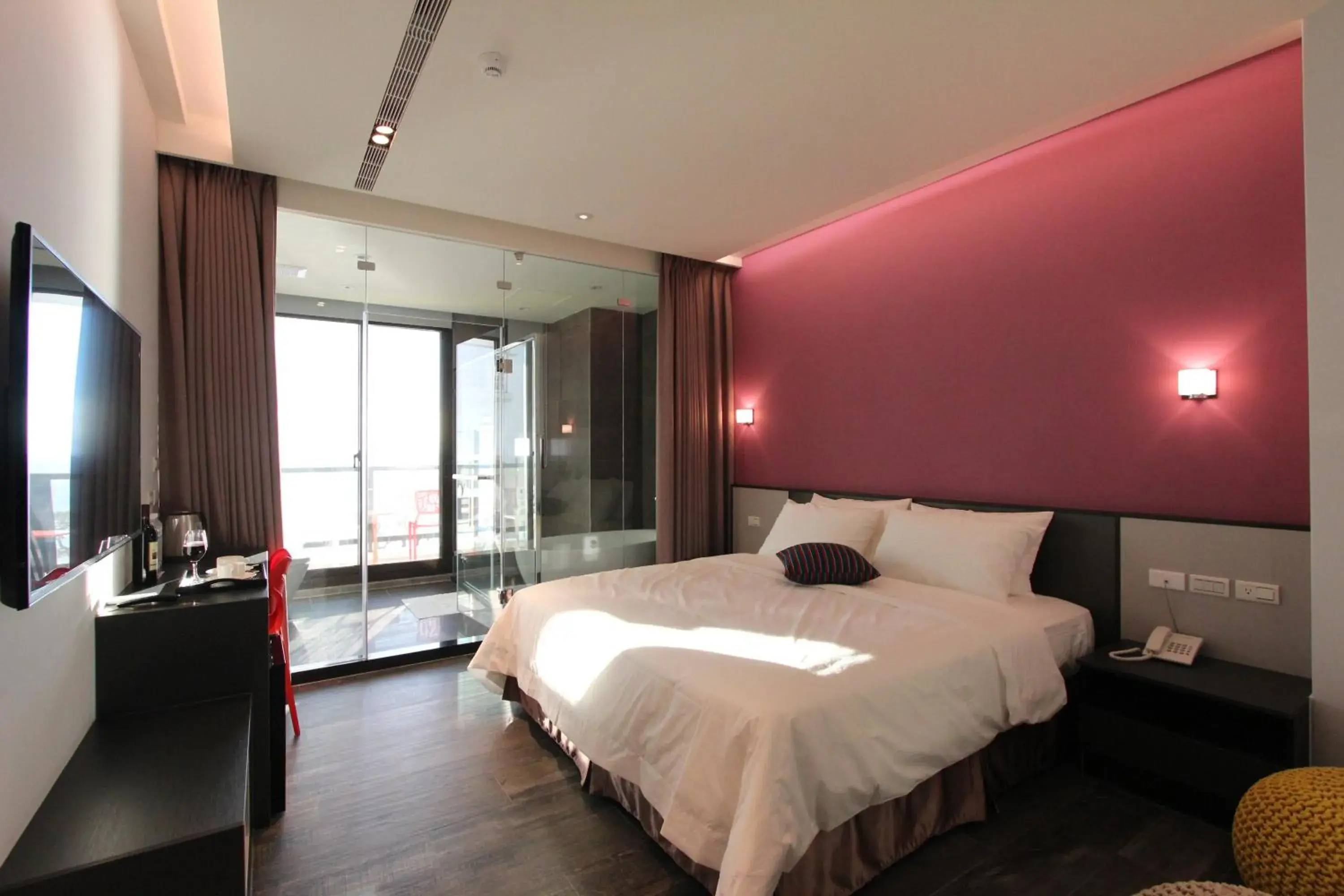 Photo of the whole room, Bed in Funson Hotel Photo of the whole room, Bed in Funson Hotel