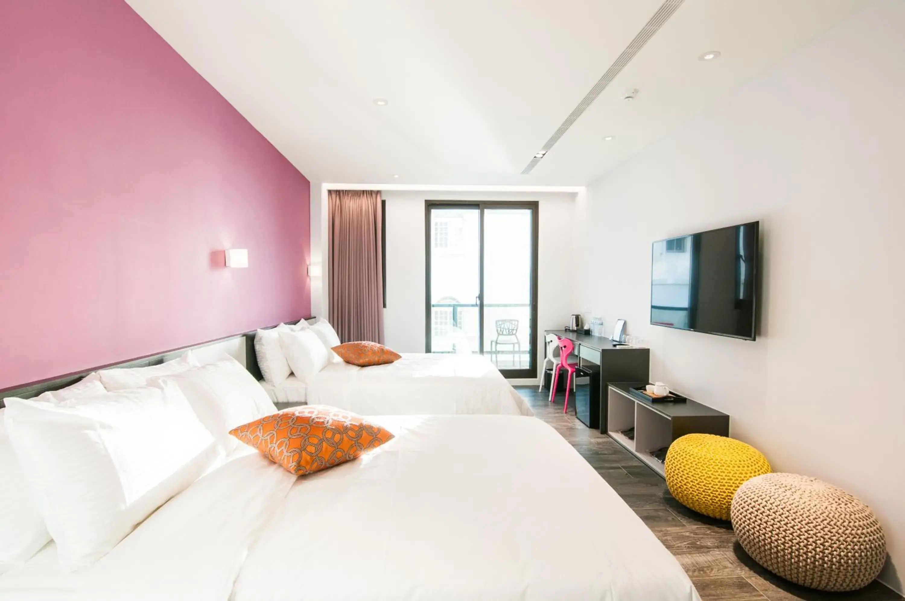 Photo of the whole room, Bed in Funson Hotel Photo of the whole room, Bed in Funson Hotel