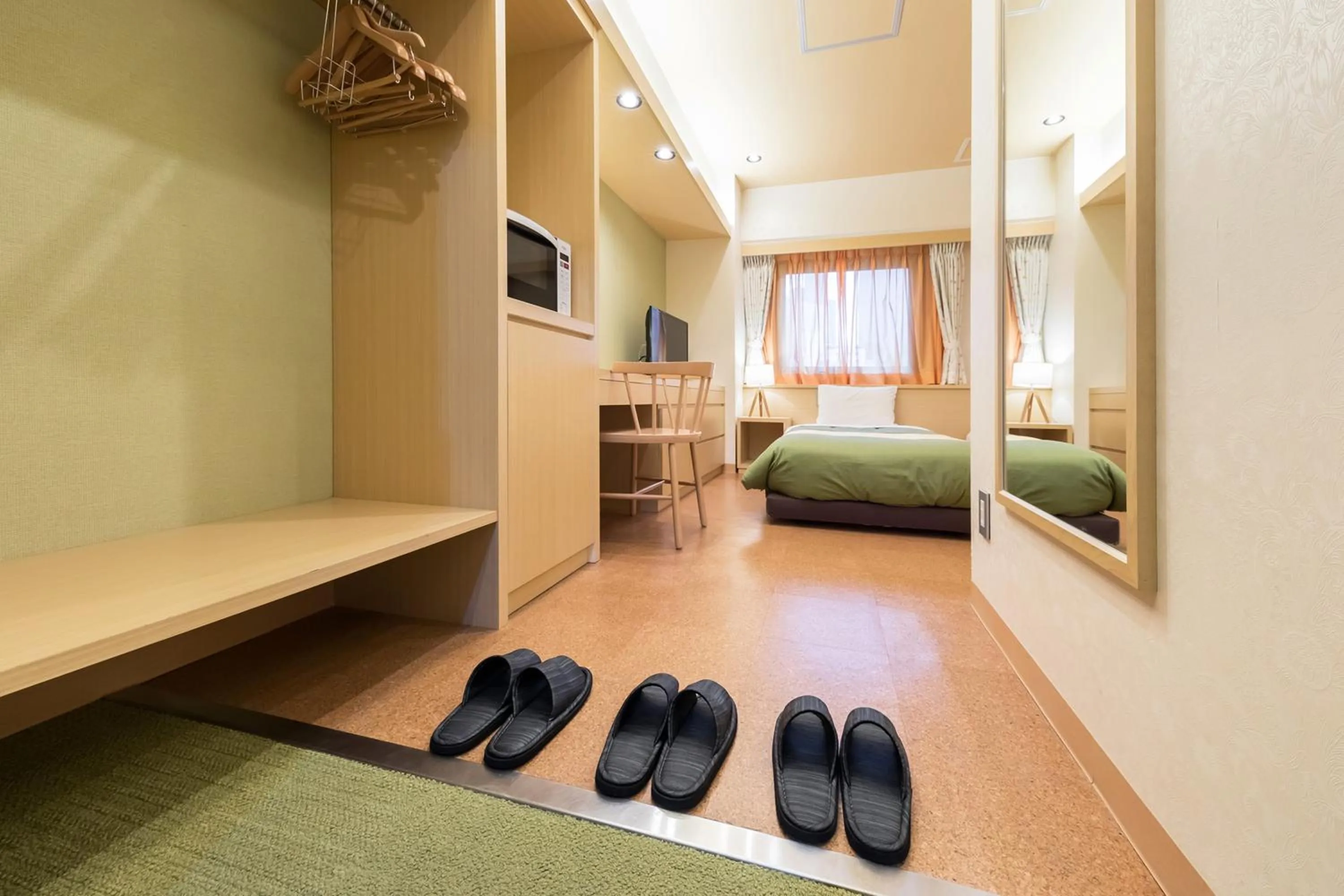 Bed in Akasaka Yoko Hotel