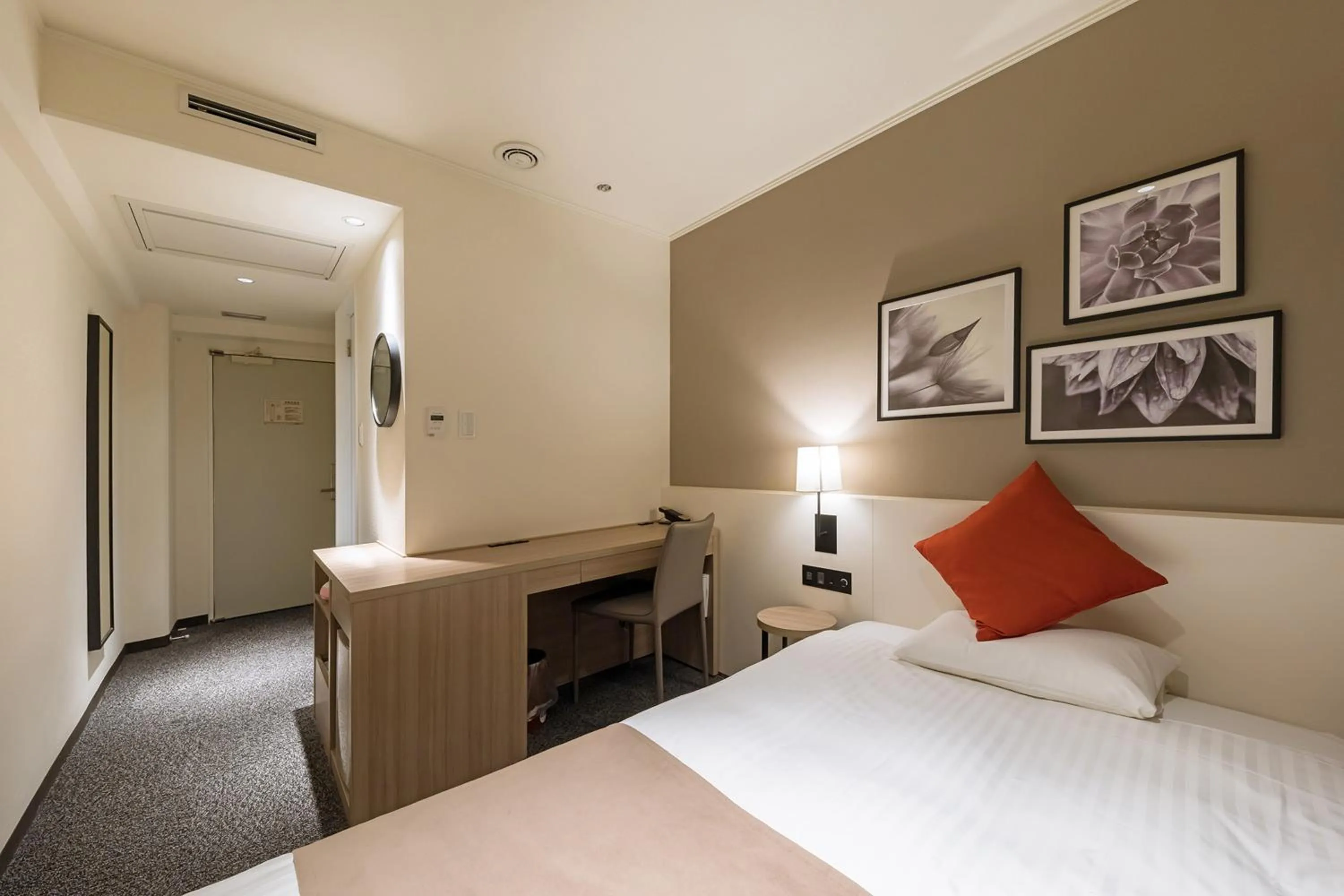 Bed in Akasaka Yoko Hotel