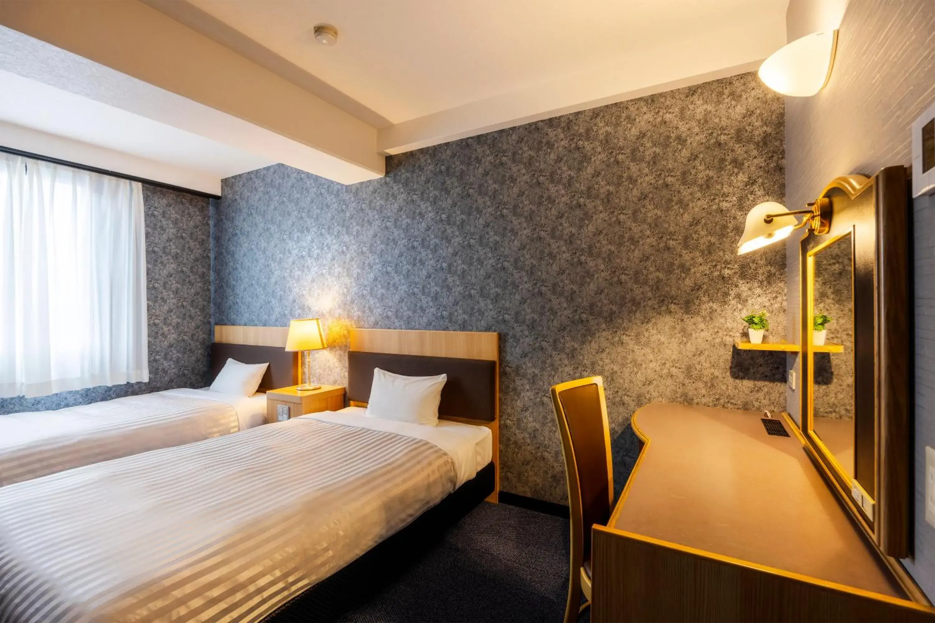 Large Twin Room - Non-Smoking in Miyakonojo Green Hotel Large Twin Room - Non-Smoking in Miyakonojo Green Hotel