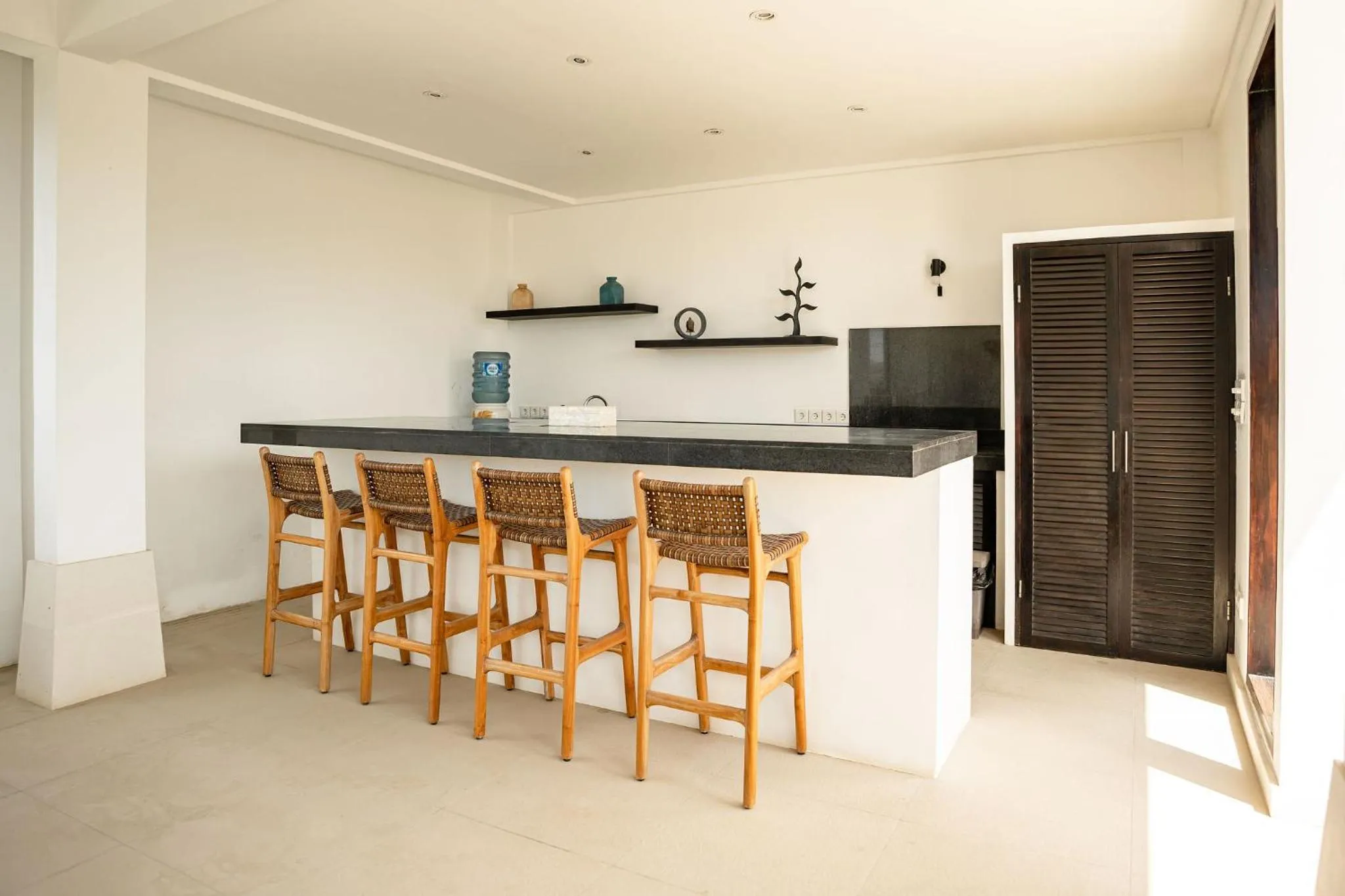 Kitchen or kitchenette in Echo Beach Duo