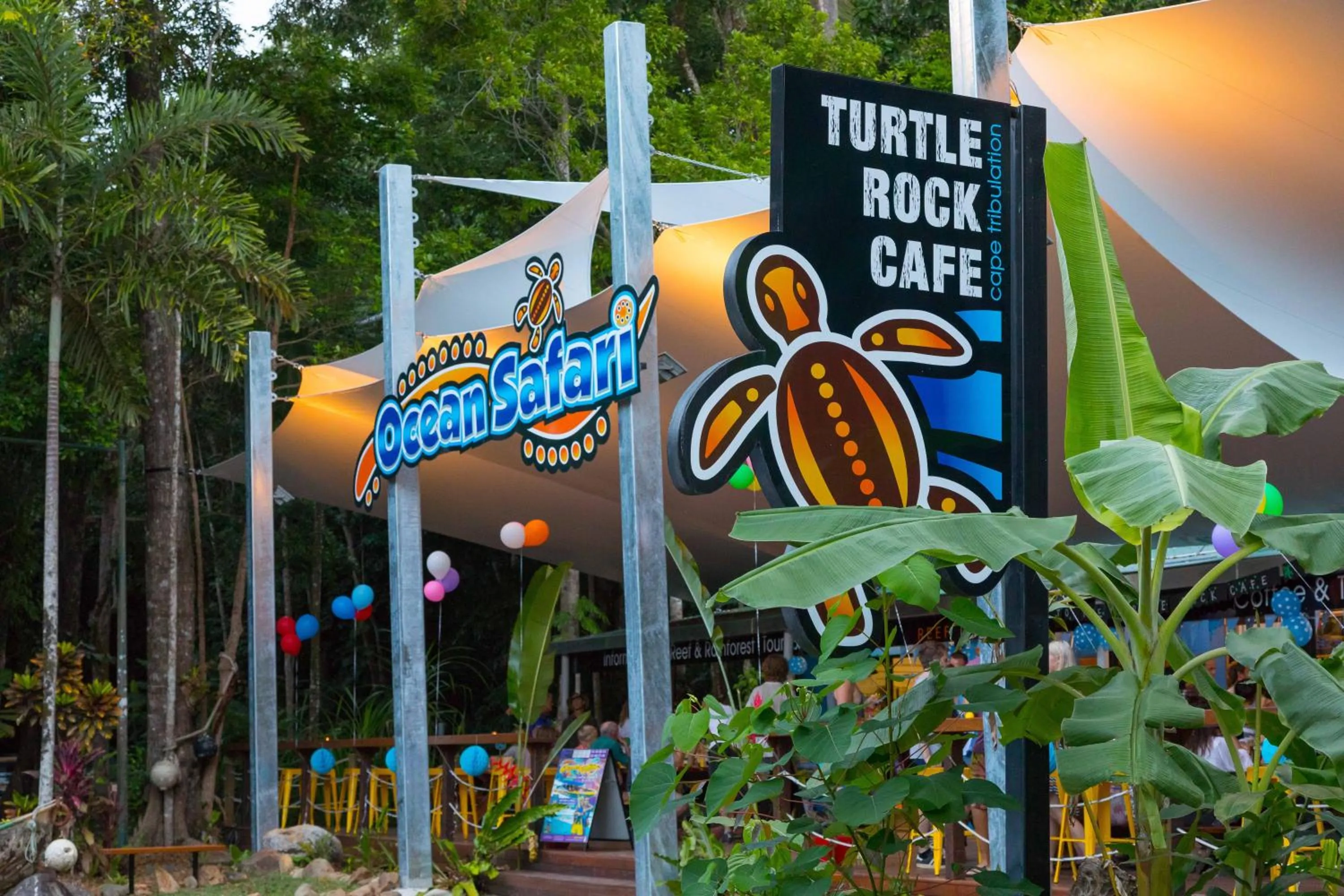 Restaurant/places to eat in Safari Lodge